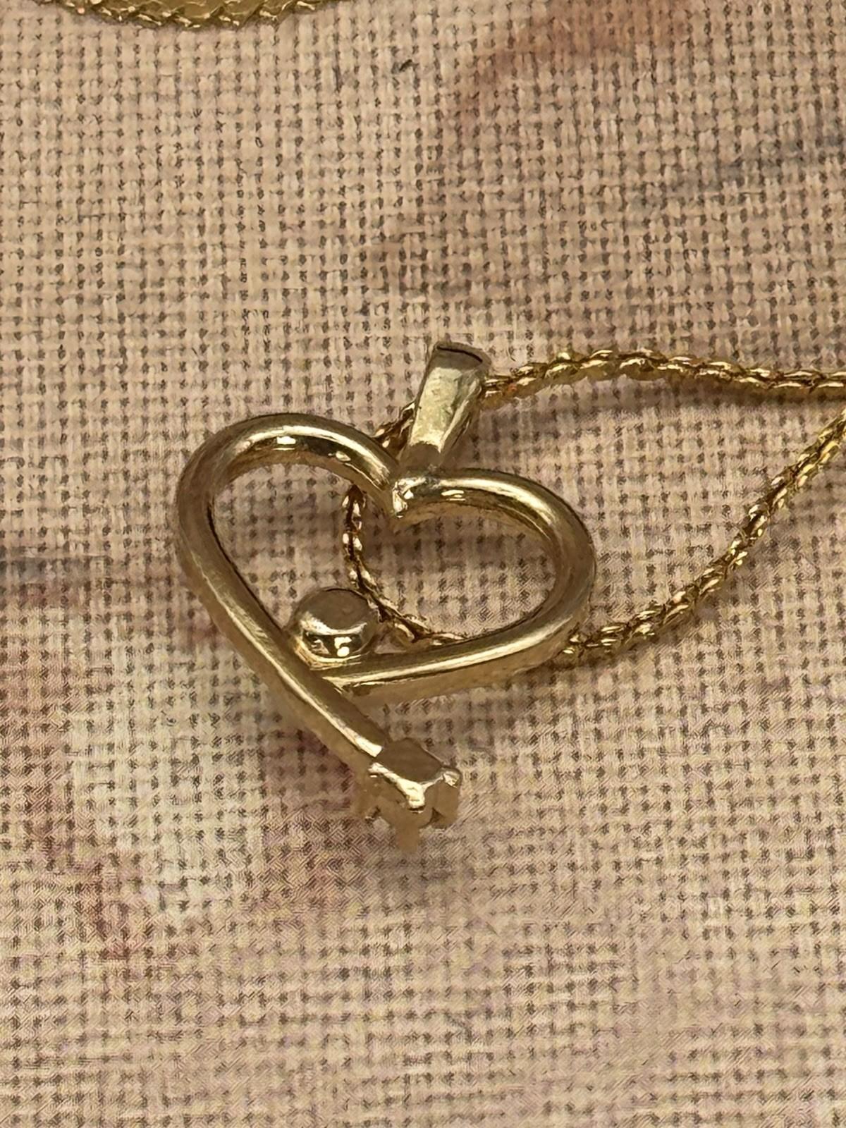 Vintage Necklace Heart Pendant with Pearl & Sparkling Accent Gold-Tone
