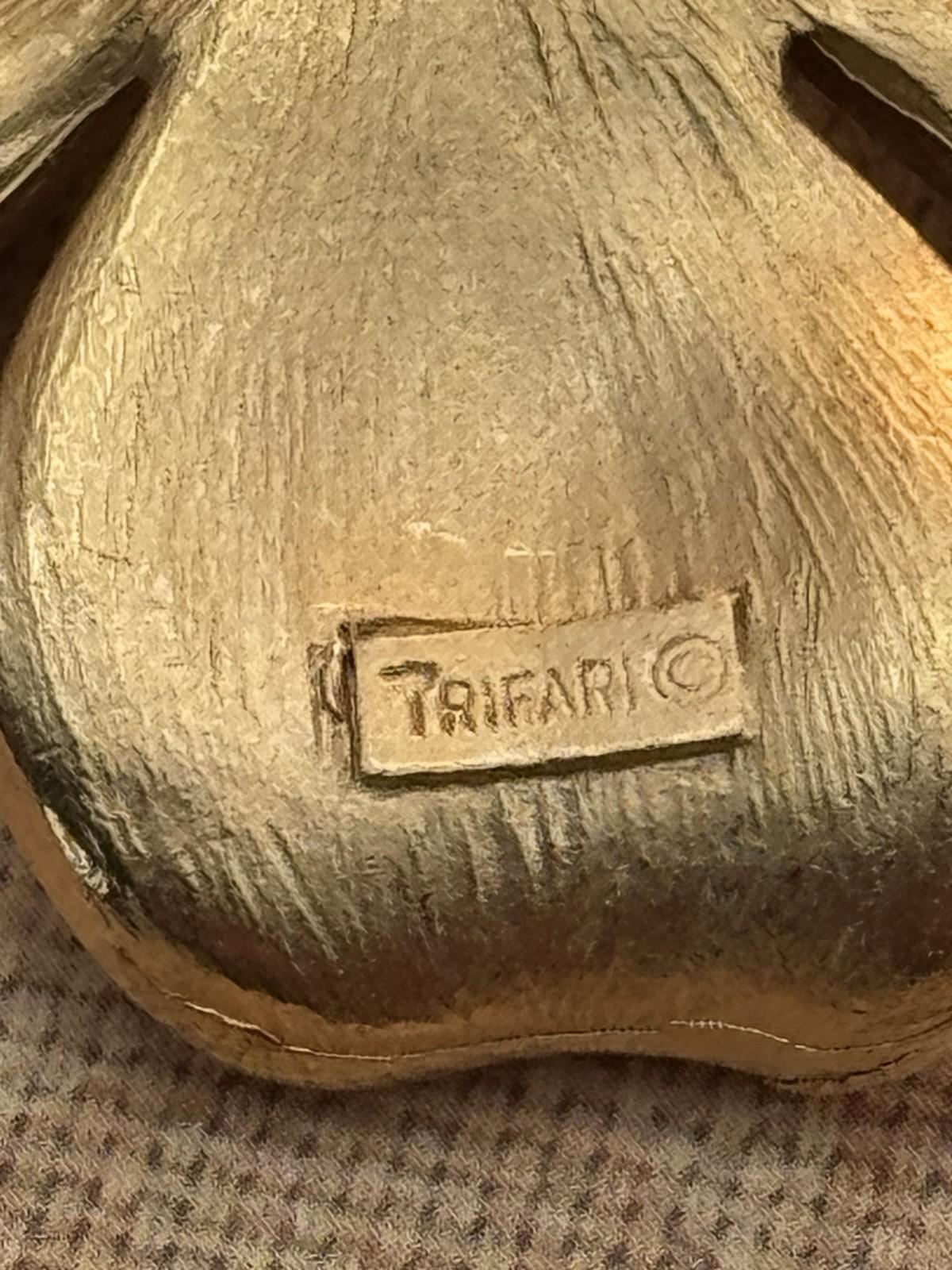 Vintage Signed Trifari Gold Tone Dogwood Flower Brooch