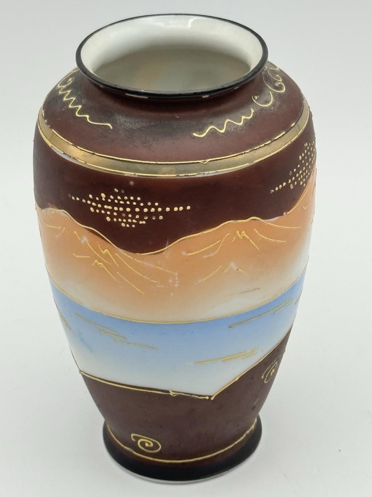 Vintage Japanese Vase Moriage Geisha Hand Painted Gilt Enamel 5” 2” Opening