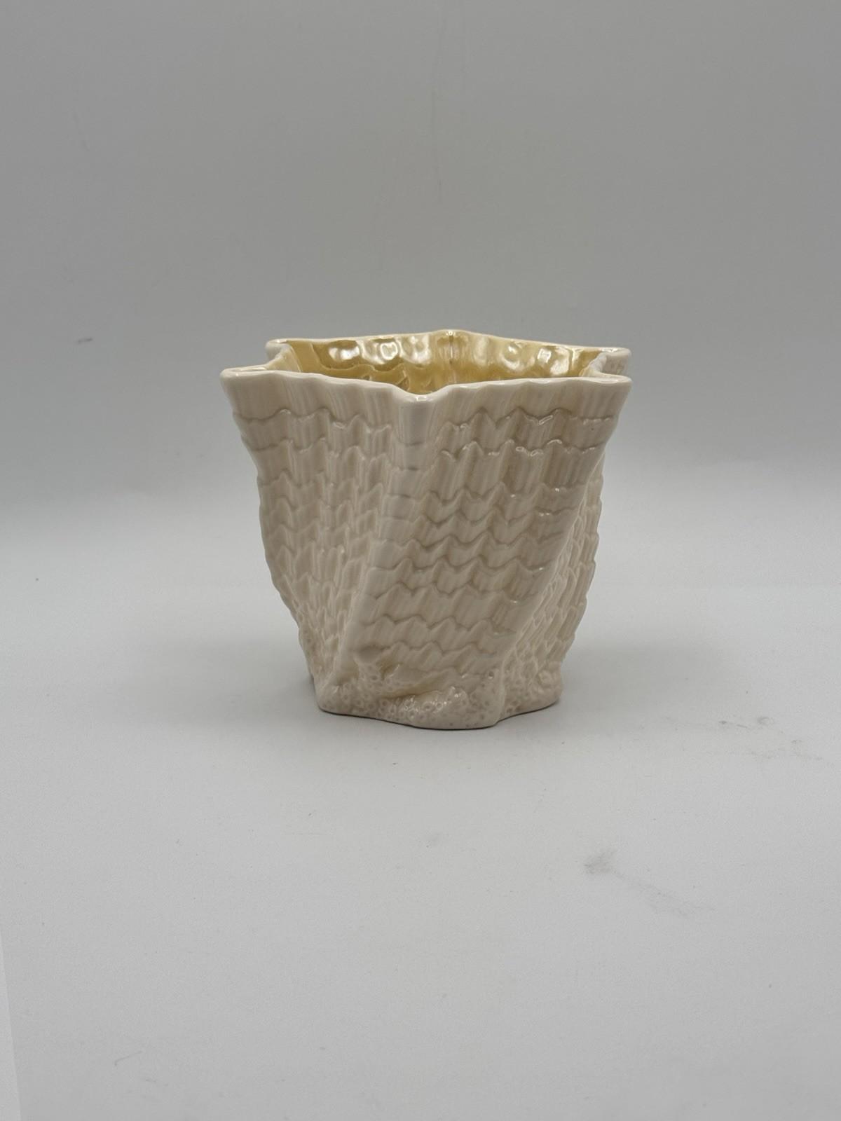 Vintage Belleek Vase Pot Twisted Shell Pattern 4.25” 6th Green Mark