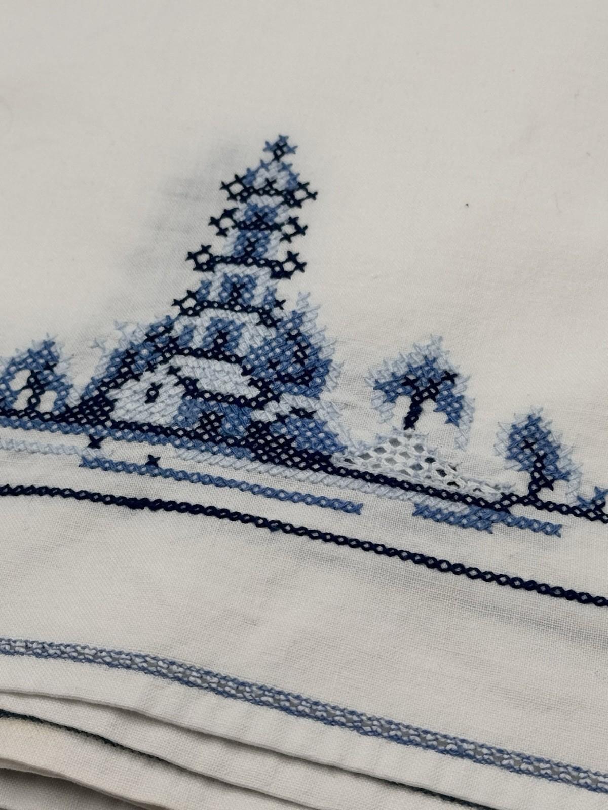 Vintage Pagoda Cross Stitch Placemats Set Of 8 Blue White Chinoiserie 12x18