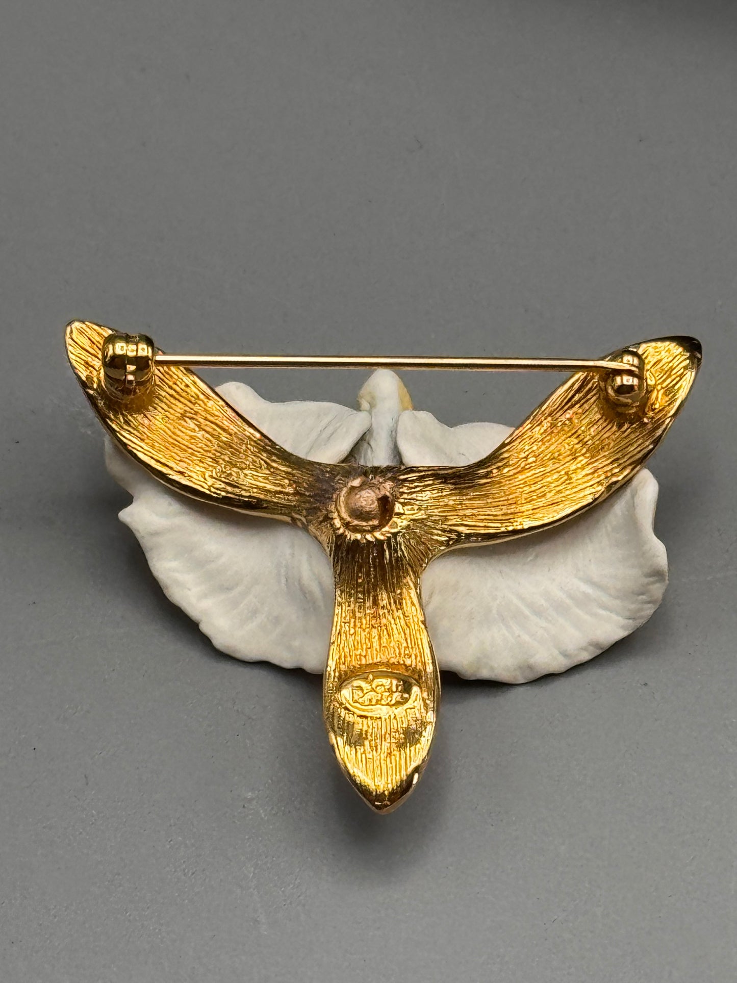 Vintage Joan Rivers Orchid Brooch Yellow Enamel Rhinestone Goldtone Signed 1.75”
