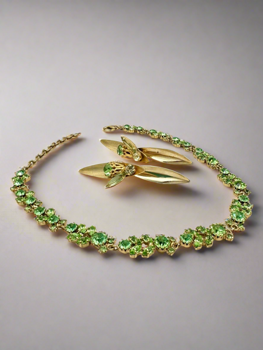 VINTAGE Grass Green Rhinestone Necklace With Earrings Goldtone ESTATE FIND