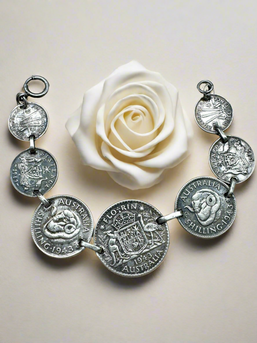 Vintage AUSTRALIA 1943 FLORIN Sterling Coin Bracelet Marked Sterling 7 Coins 7”