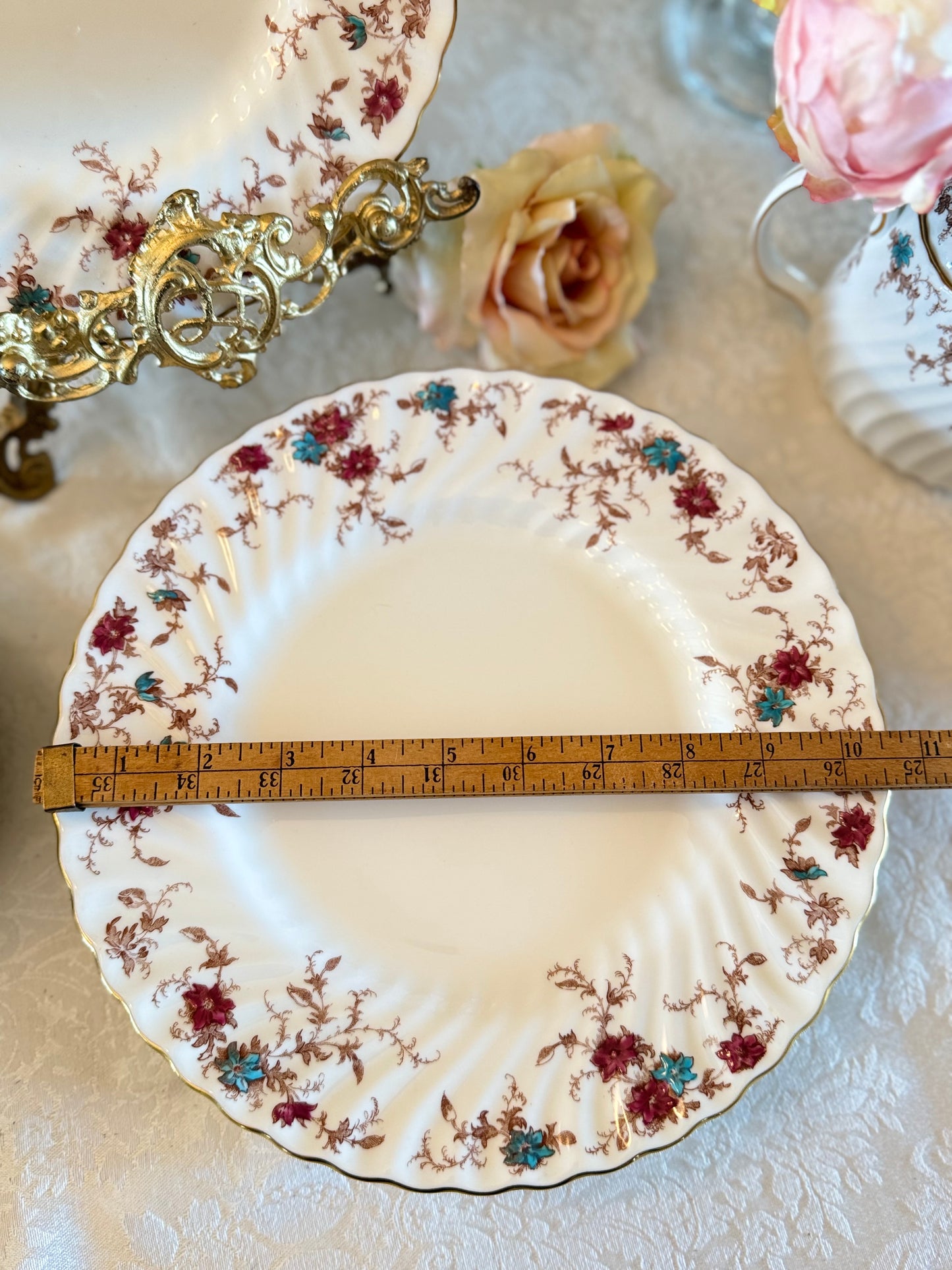 8 Vintage Minton Ancestral 10.5” Dinner Plates Bone China Made In England