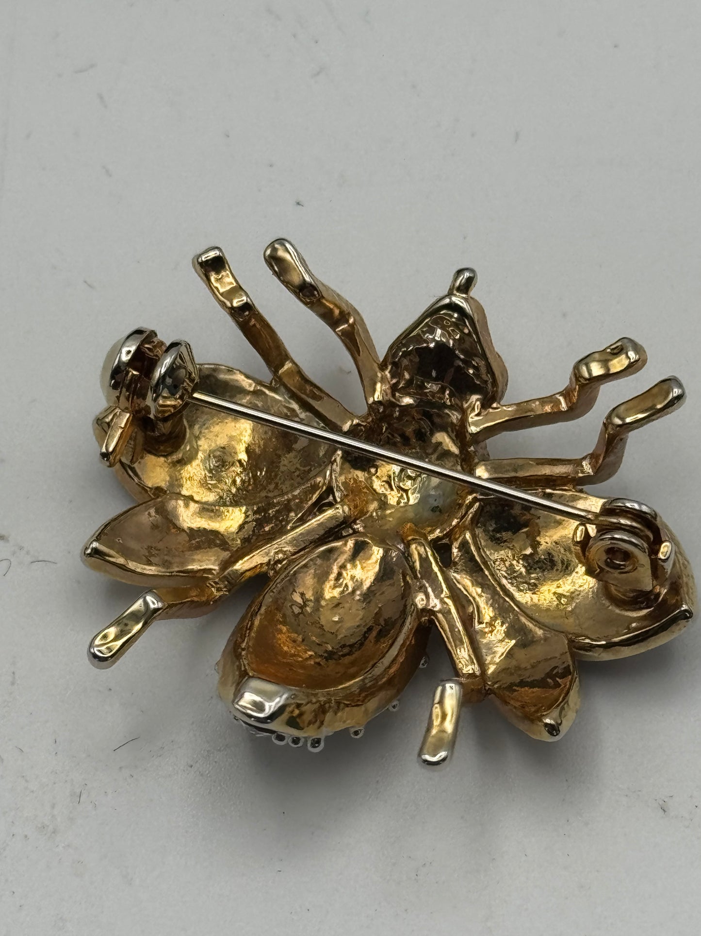 Vintage Bee Brooch Clear Rhinestone Enamel Red Blue Green Goldtone Ca. 1.38”