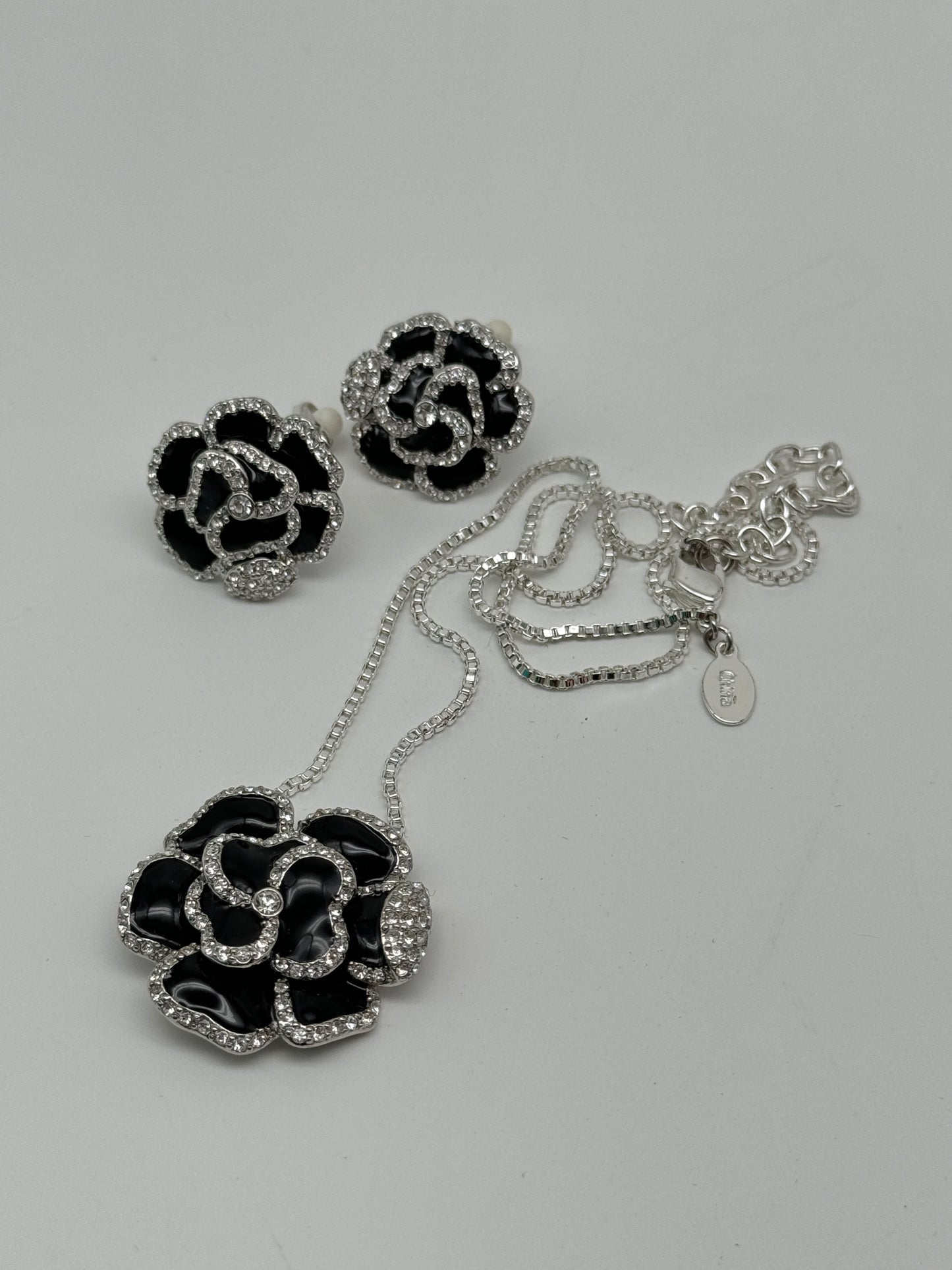 Joan Rivers Classic Collection Black Rose Earrings & Pendant Necklace 18.5”