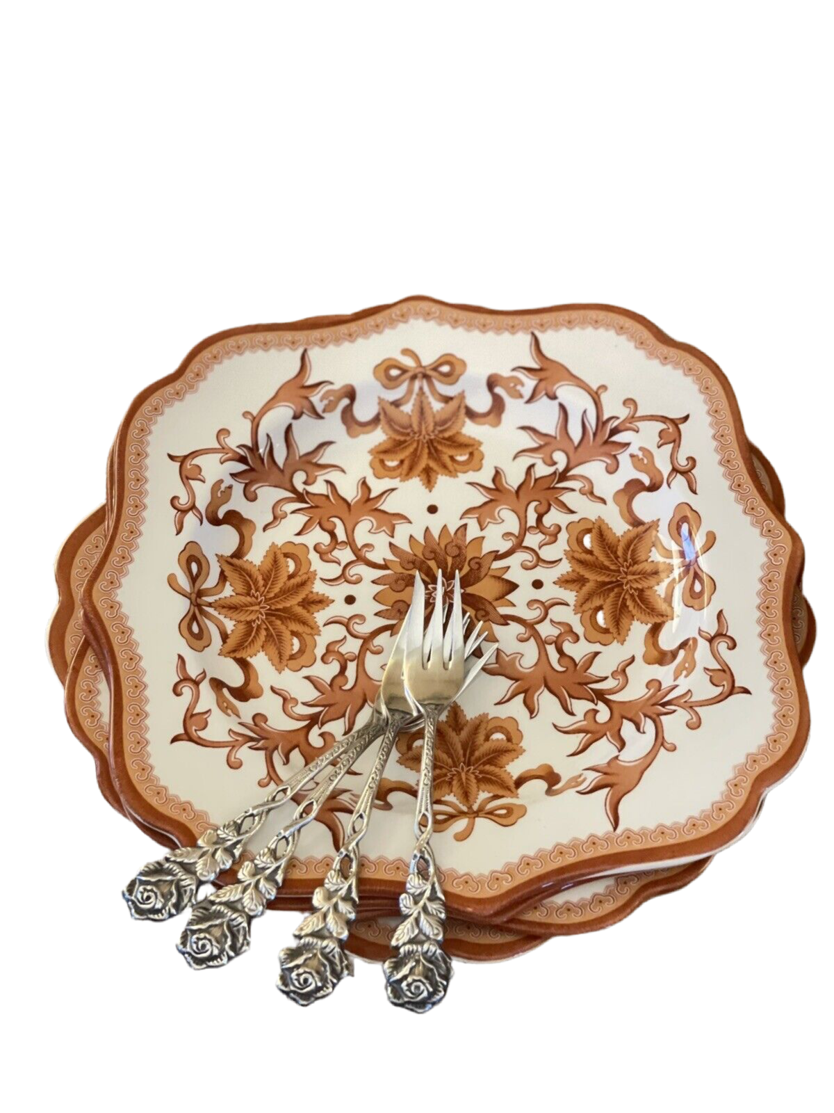 Set Of 4 Indian Red Spode Luncheon Plates Serpentine Square 9”
