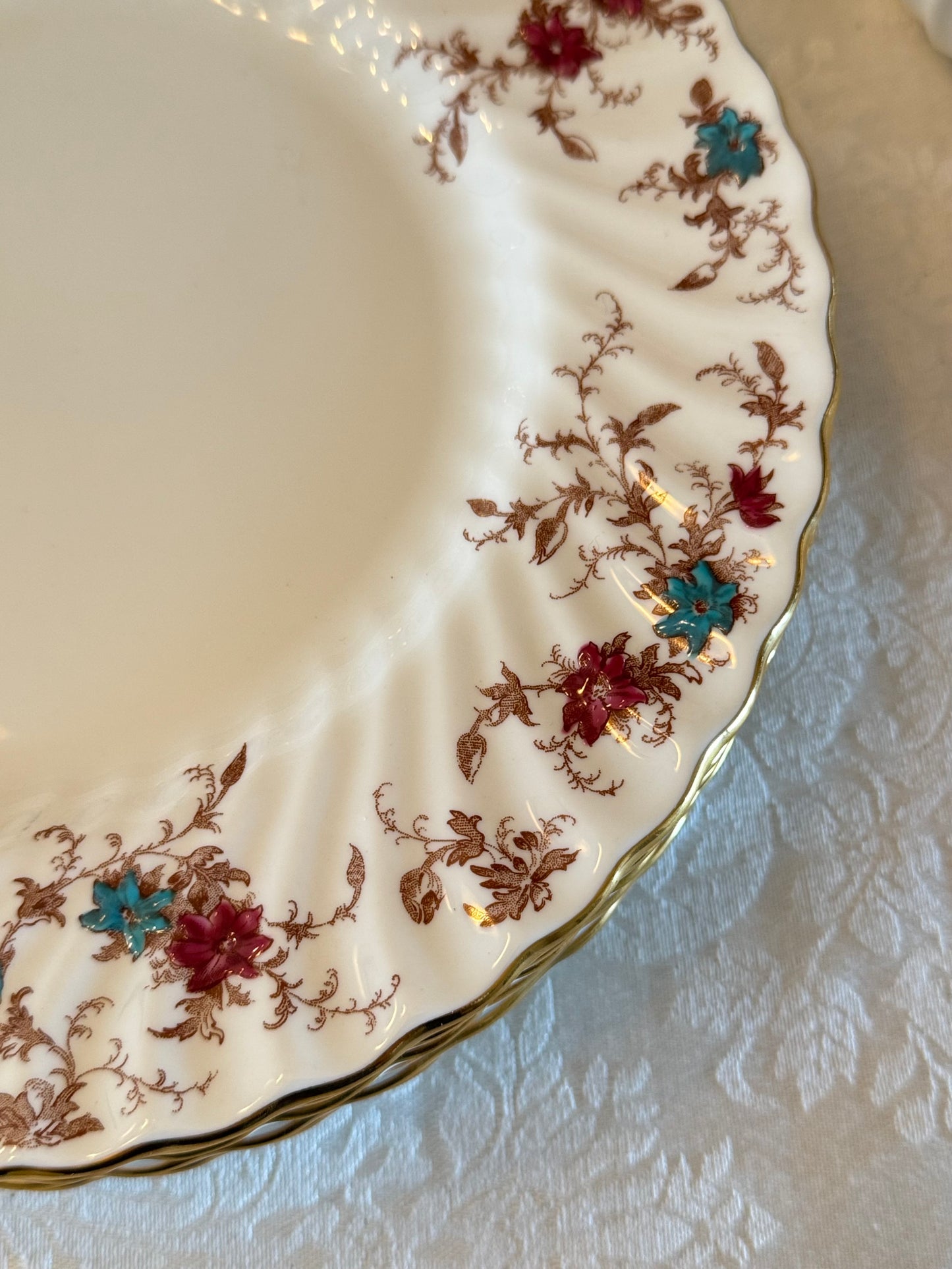 8 Vintage Minton Ancestral 10.5” Dinner Plates Bone China Made In England