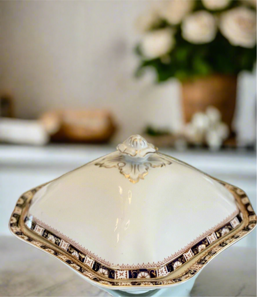ANTIQUE Wood & Sons England WINDSOR Semi Porcelain Cobalt Vegetable Tureen LIDDED