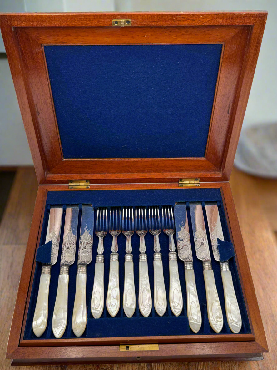 Victorian 24 Piece Mother of Pearl Silverware Set In Original Wood Case EXQUISITE