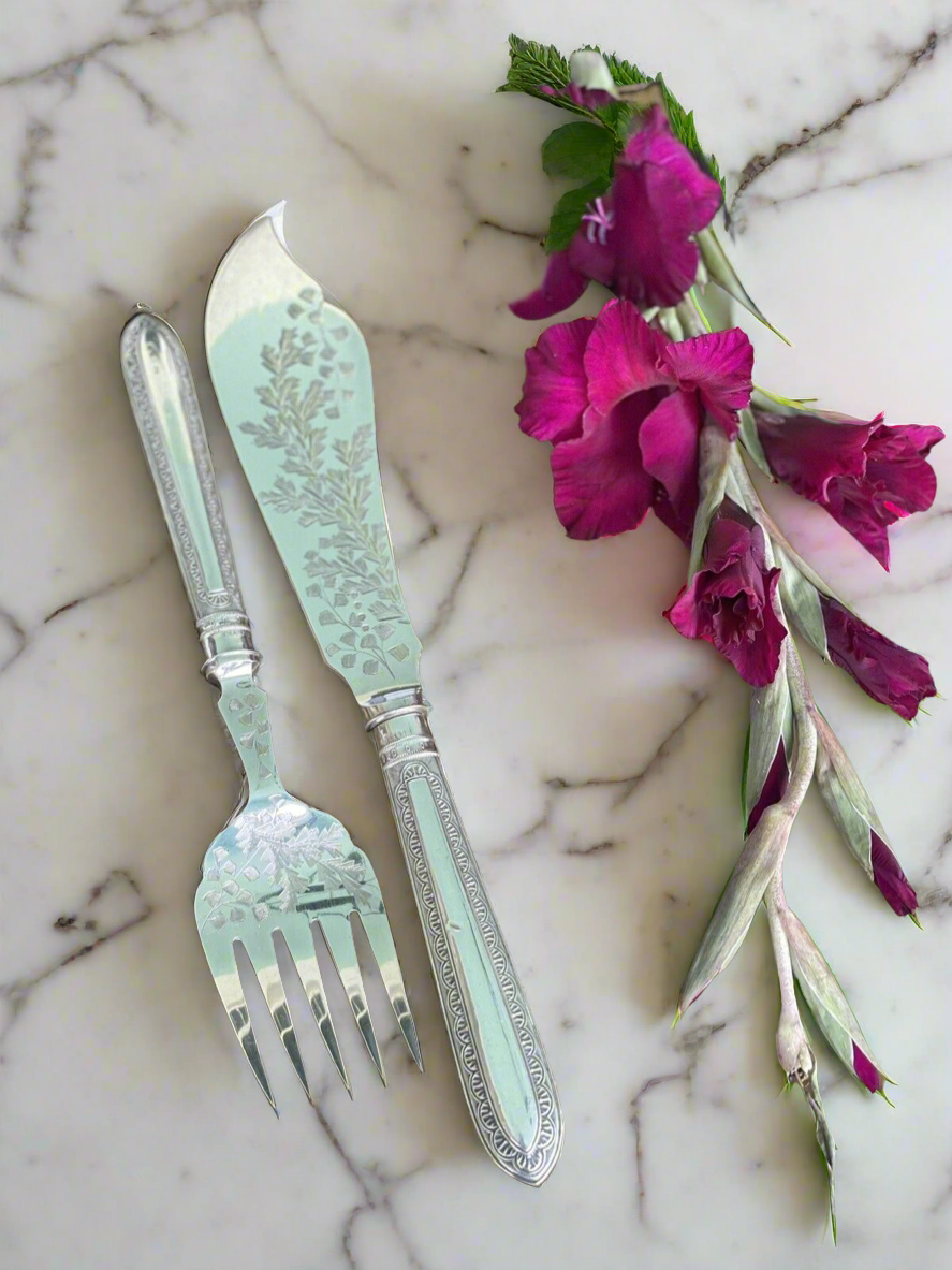 VICTORIAN Serving Set ANTIQUE Allen & Darwin In Case SILVER-PLATE