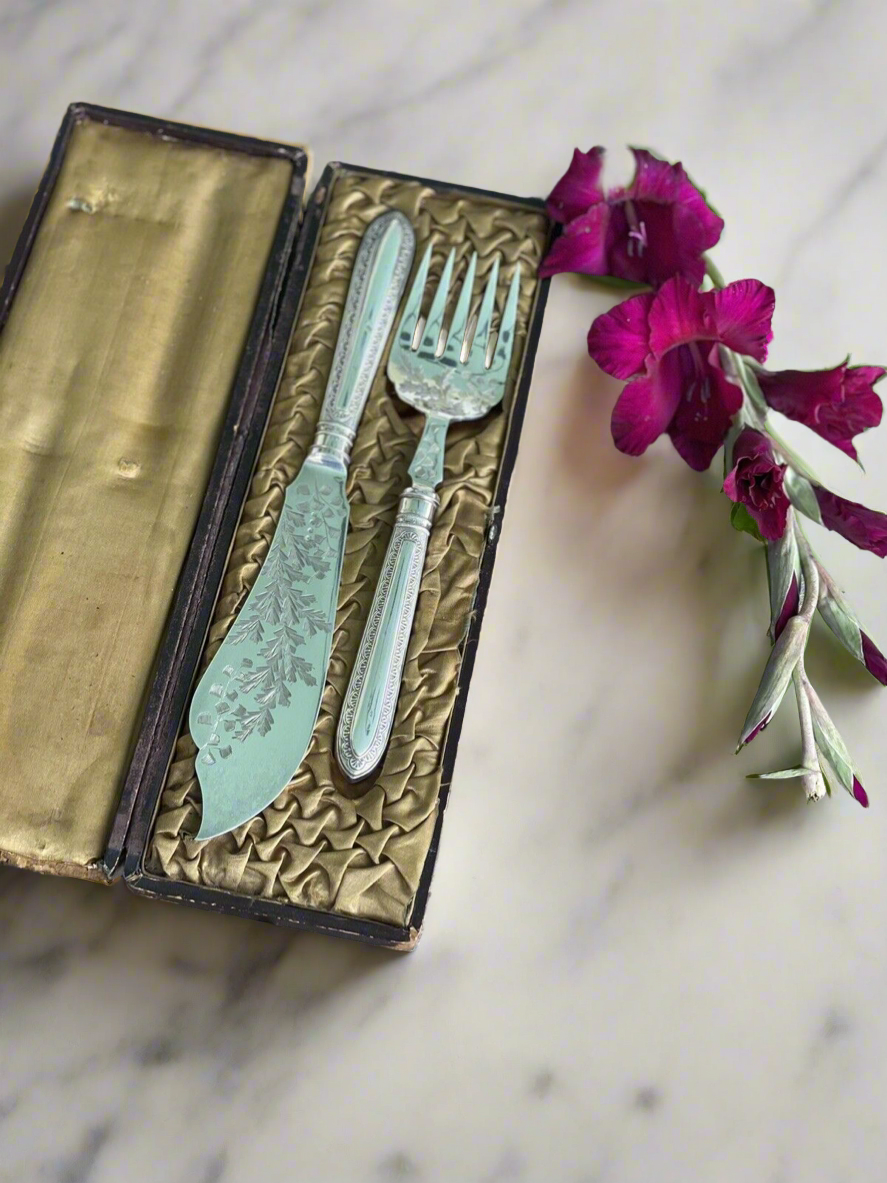 VICTORIAN Serving Set ANTIQUE Allen & Darwin In Case SILVER-PLATE