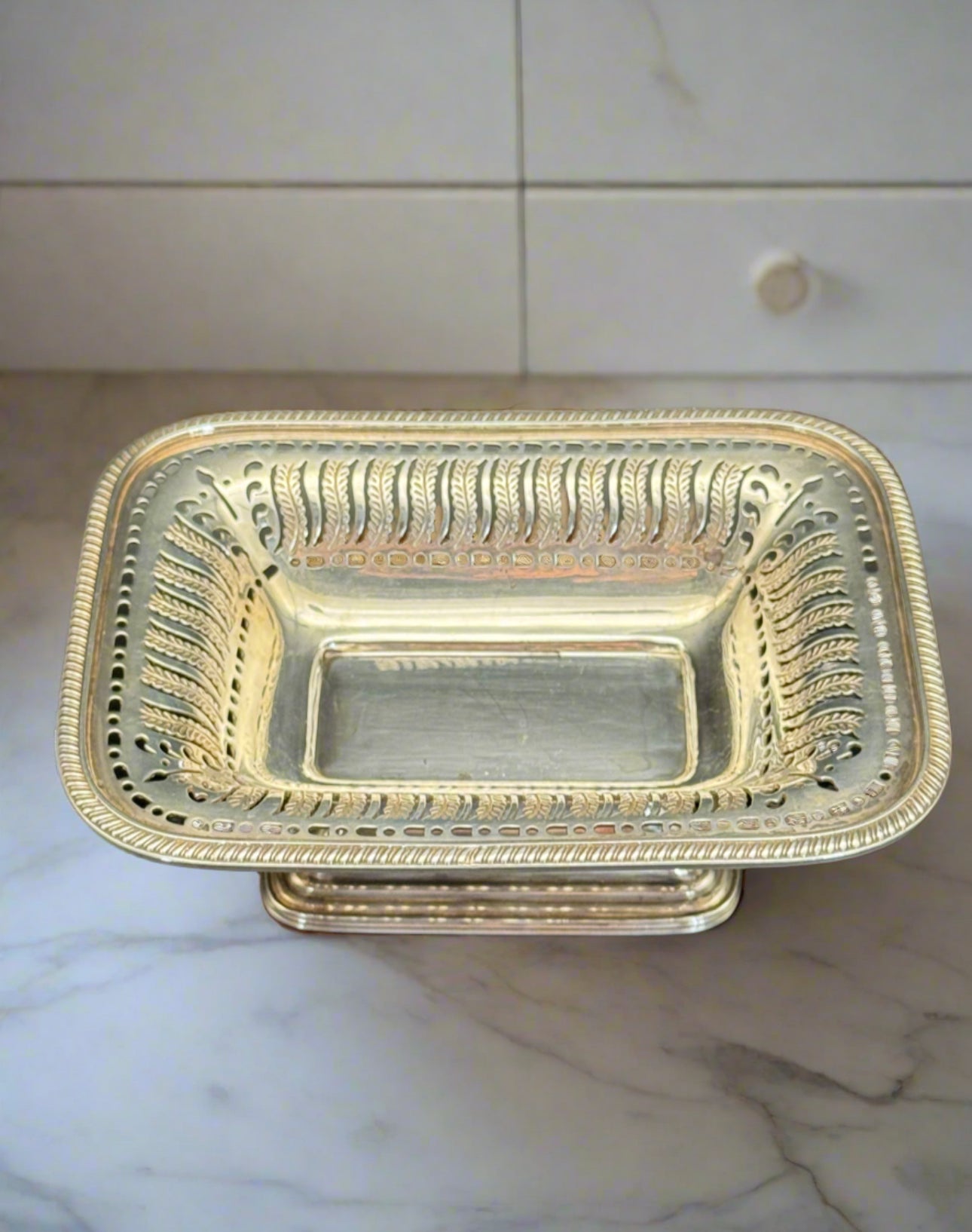 Ellis-Barker SHEFFIELD England Menorah Pierced Silver Plate Pedestal Candy Bowl