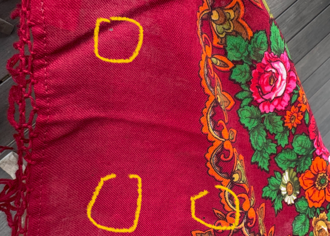 1980s XL Wool Fringed Floral Scarf – Burgundy with Pink Roses