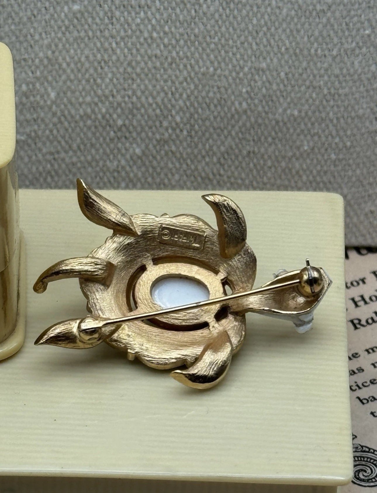 Crown Trifari White Turtle Brooch Goldtone Enamel Milk Glass Eyes Replaced‼️