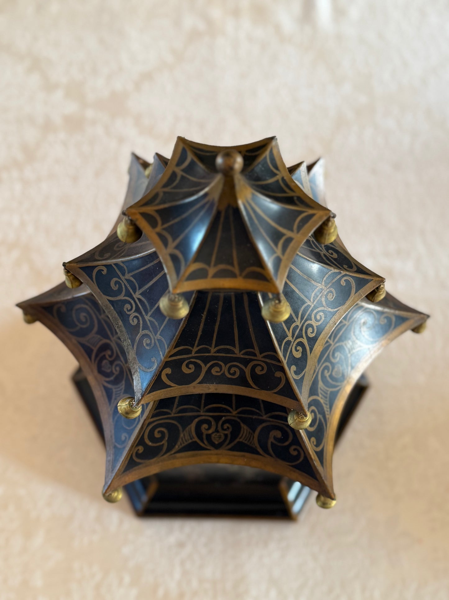 Vintage FRENCH Hand Painted TOLE WARE Pagoda Storage Box 17.5” X 12” RARE‼️
Apr1_18:37