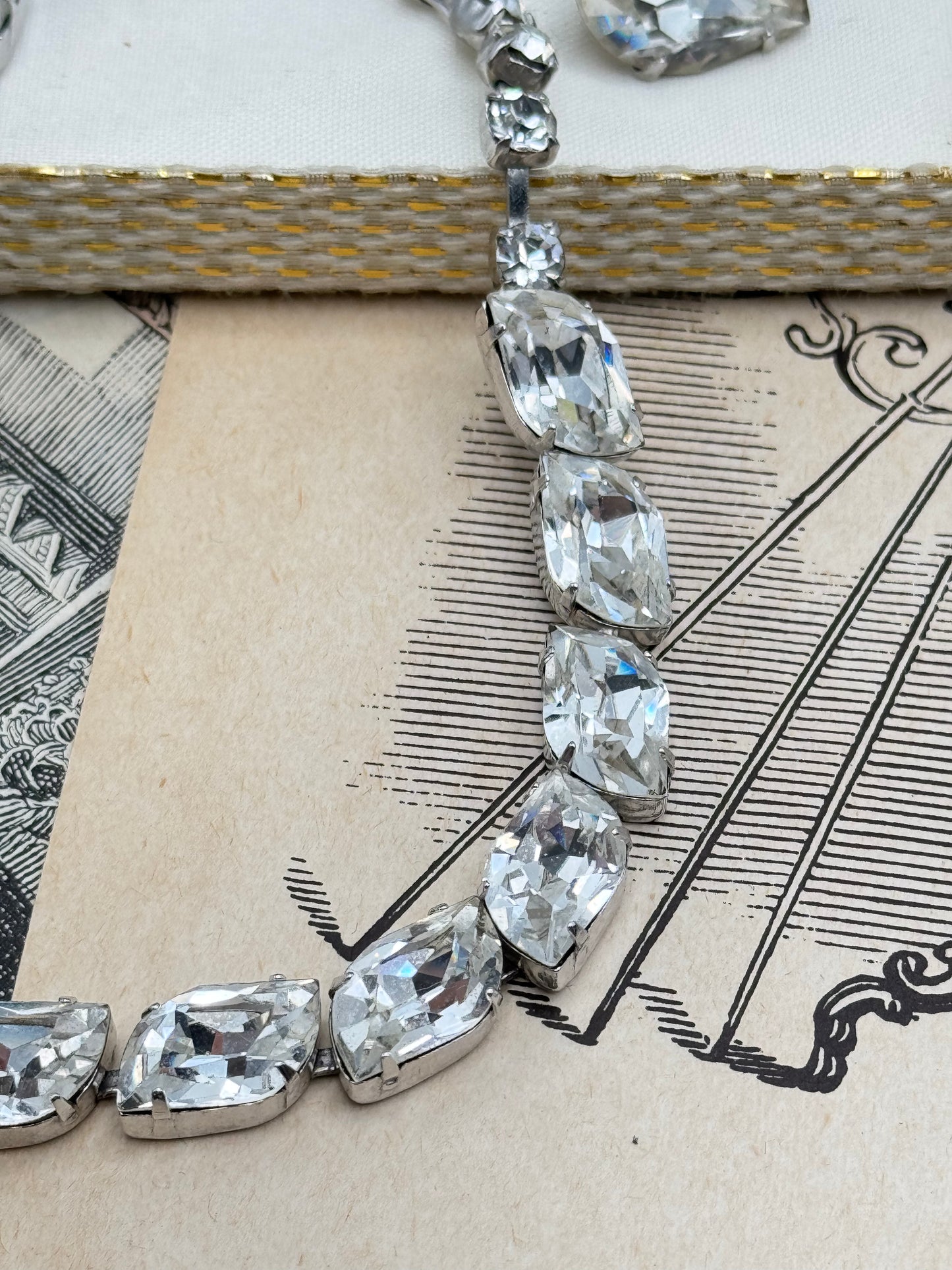 Vintage SIGNED WEISS Demi Parure Earrings Necklace Clear Rhinestones ORIGINAL Albert Weiss Box