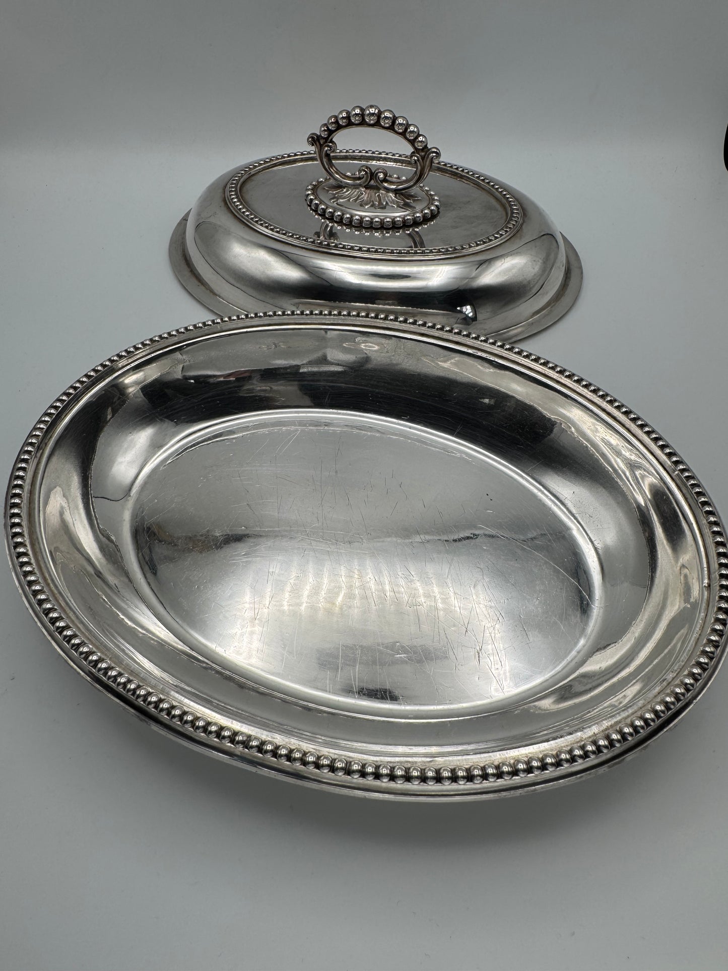 Antique Mappin & Webb Silver-plate Covered Entrée Dish with Family Crest – Late Victorian/Edwardian c.1890–1910