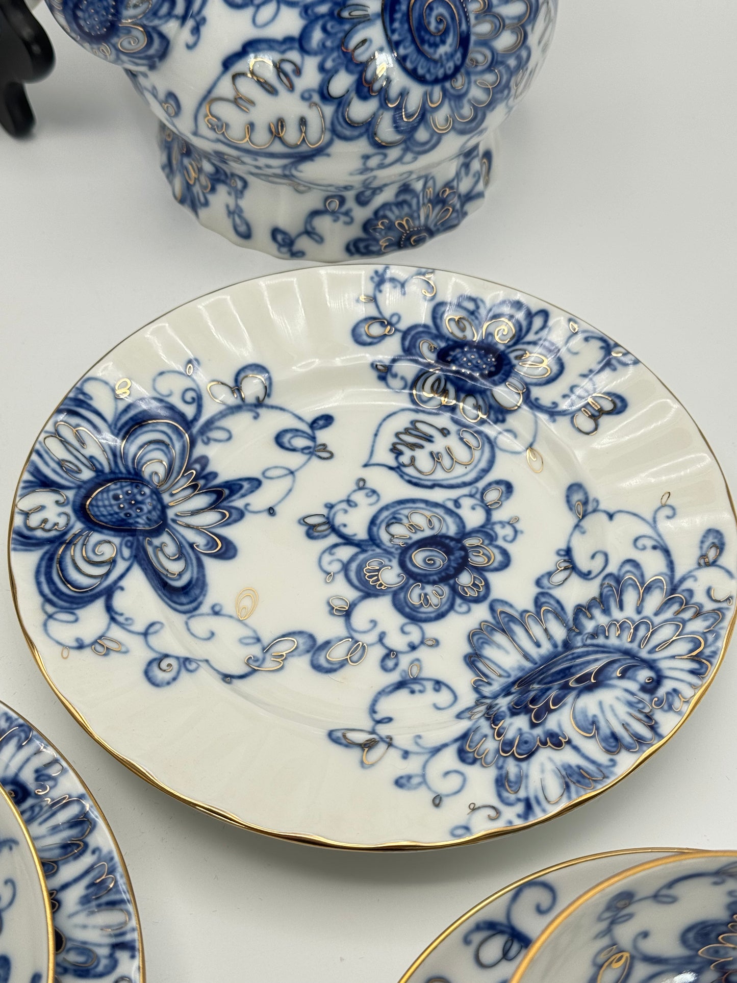 Lomonosov Imperial Porcelain Tea/Coffee Set – 13 Pieces – “Singing Garden” – Blue & White with Gold Accents – Made in Russia