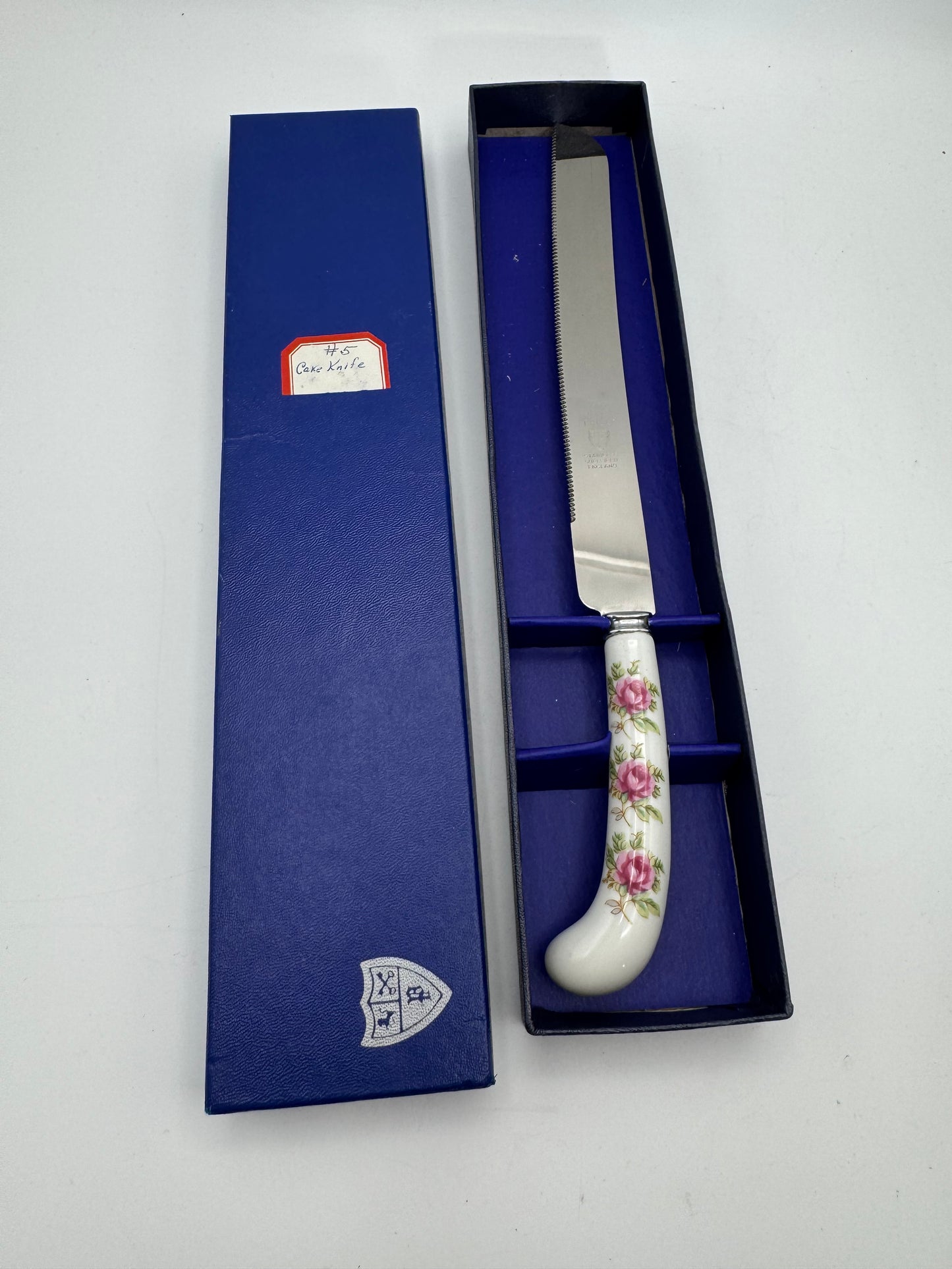 Vintage PRILL Sheffield England Porcelain Handle Cake Knife 12” Roses w/ Box
