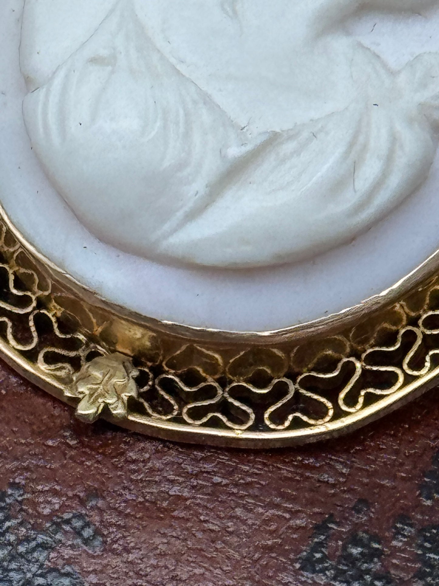 Vintage 14k Pink Conch Shell Cameo Gold Filigree with Hearts