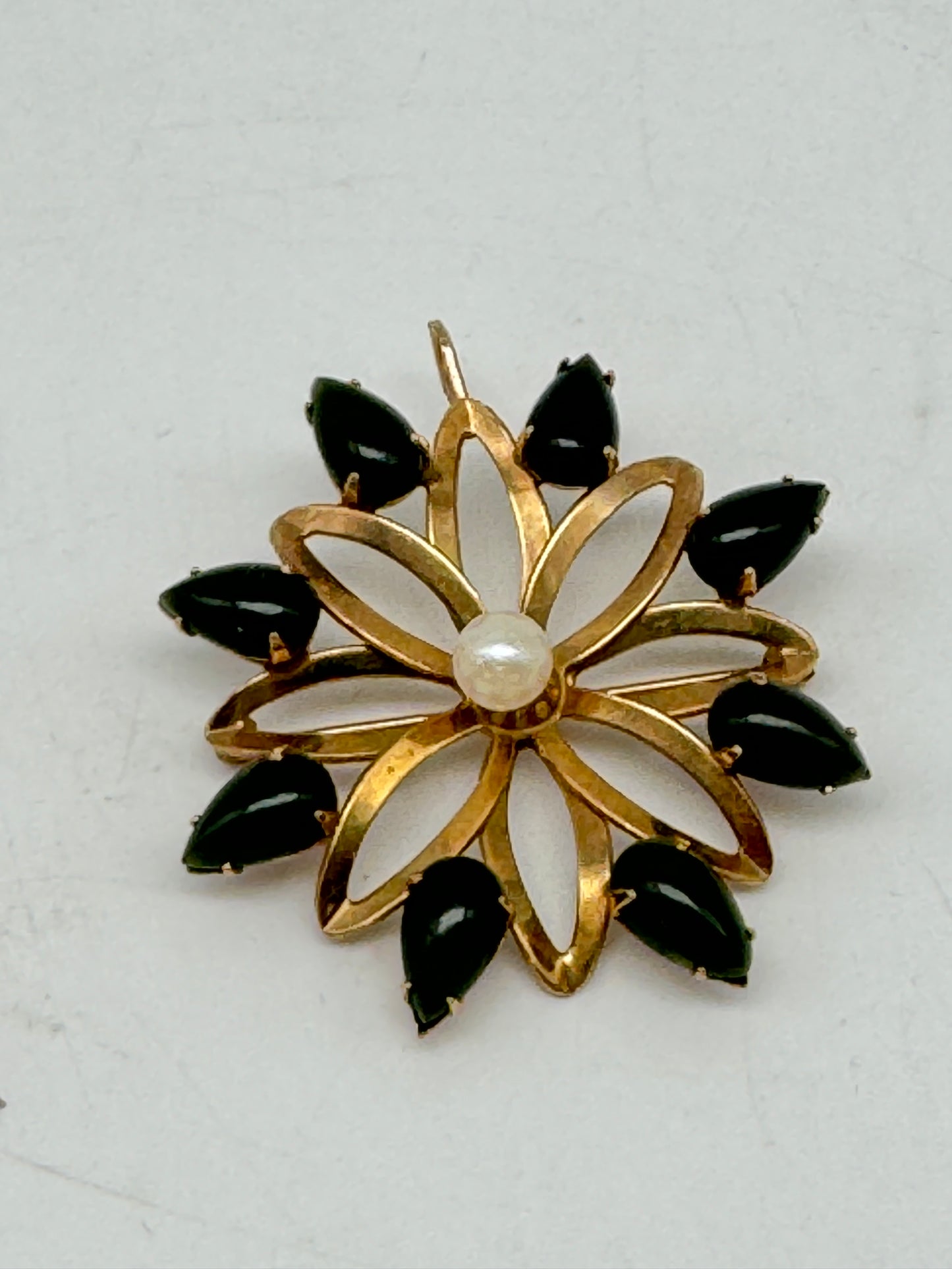 Vintage Gold Tone Brooch Pendant Flower Design Pearl Green Stones