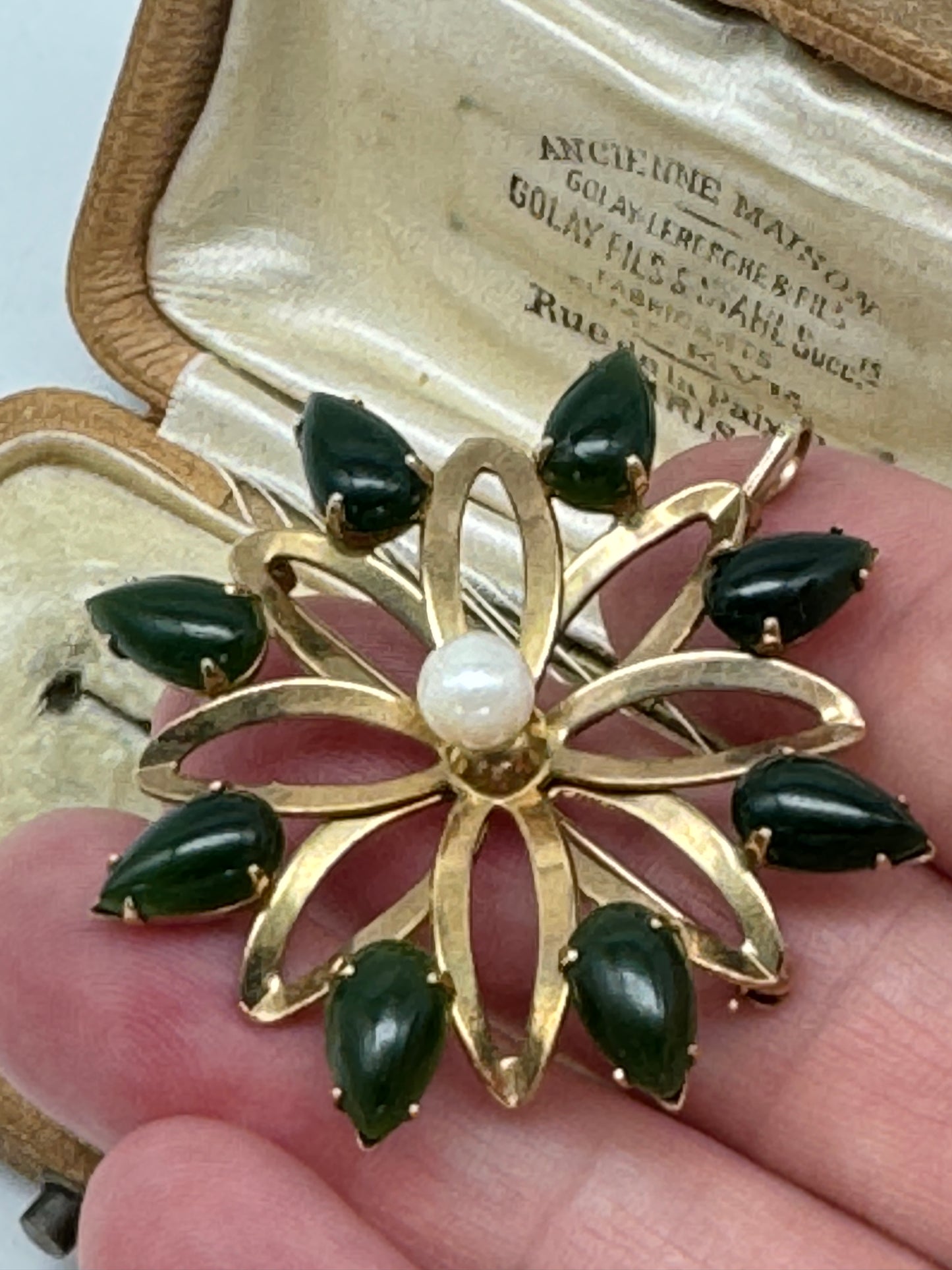 Vintage Gold Tone Brooch Pendant Flower Design Pearl Green Stones