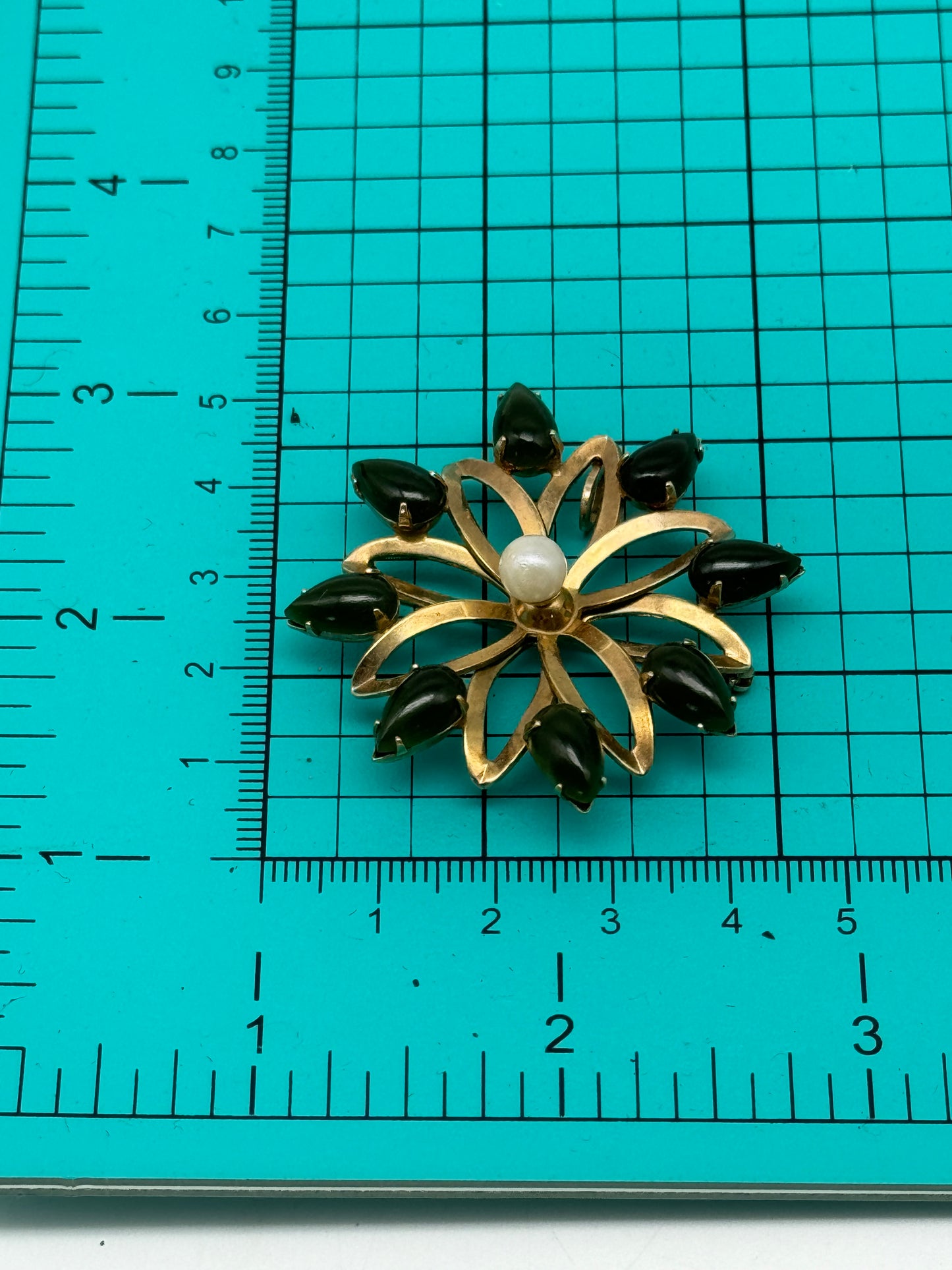 Vintage Gold Tone Brooch Pendant Flower Design Pearl Green Stones