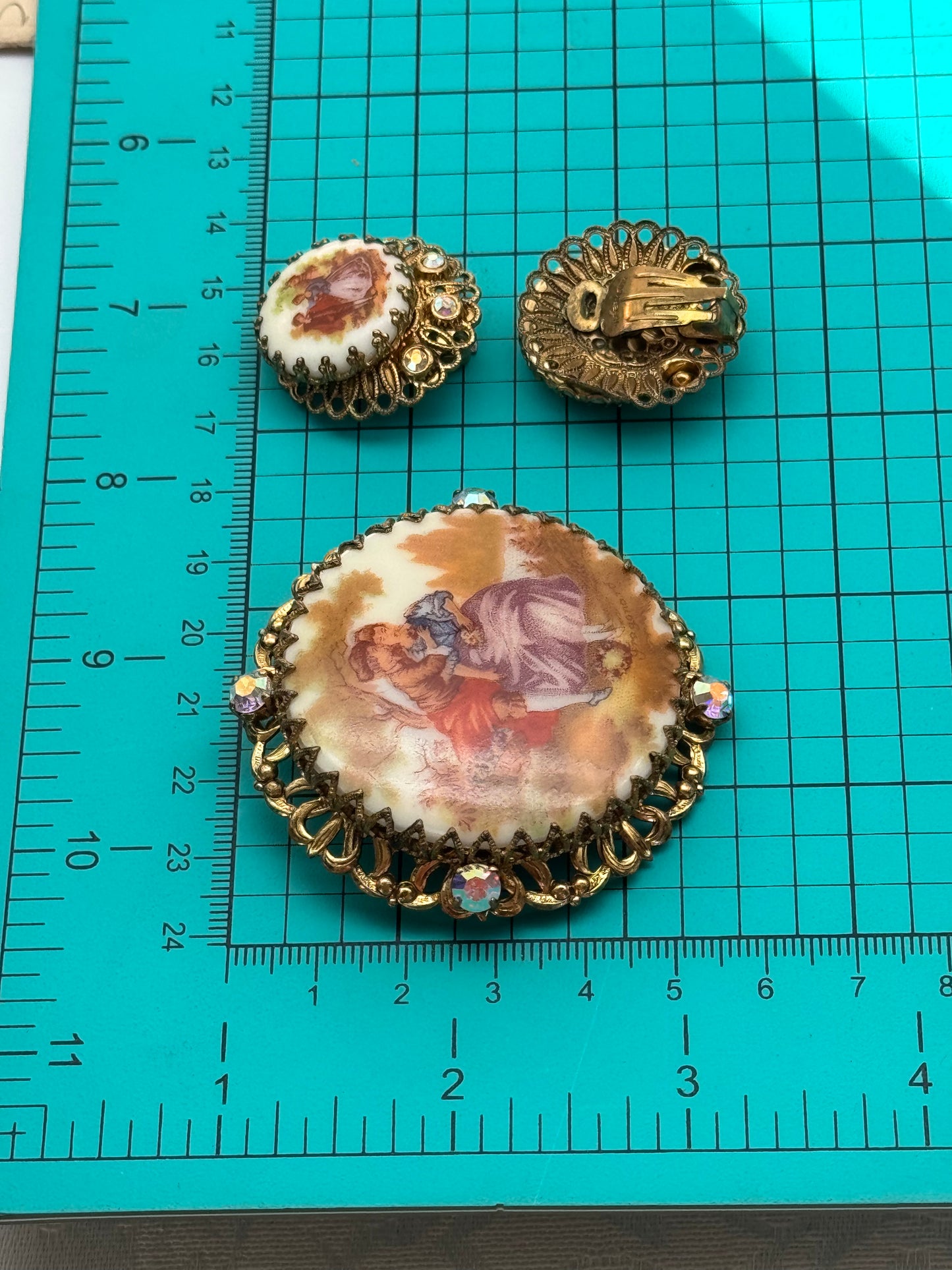 Vintage West GERMANY Frangonard Lovers Scene Miniature Jewelry Set Brooch Earrings