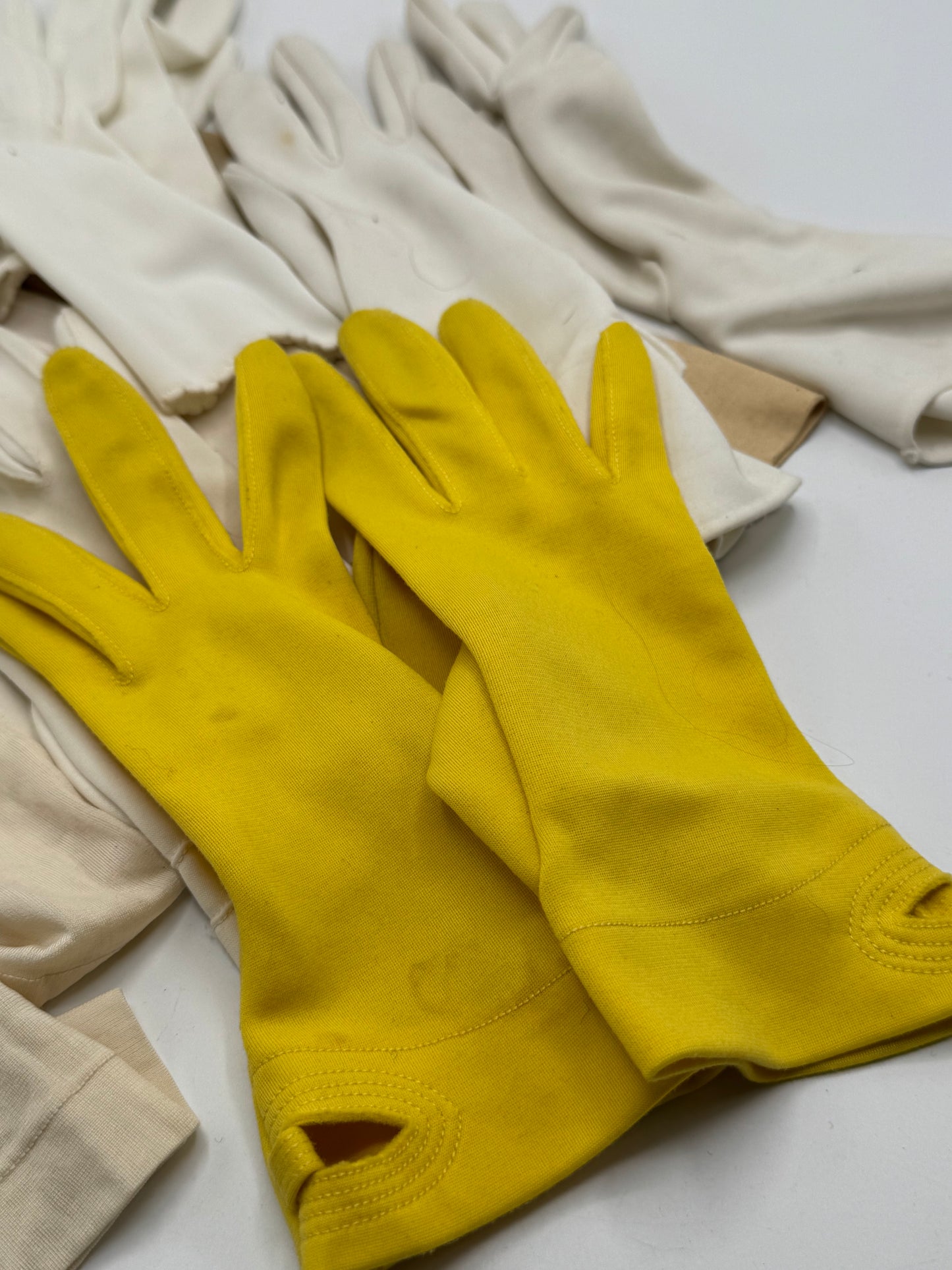 Vintage LOT of Ladies Gloves Sizes 6-7.5 mainly 10 PAIR AS IS‼️