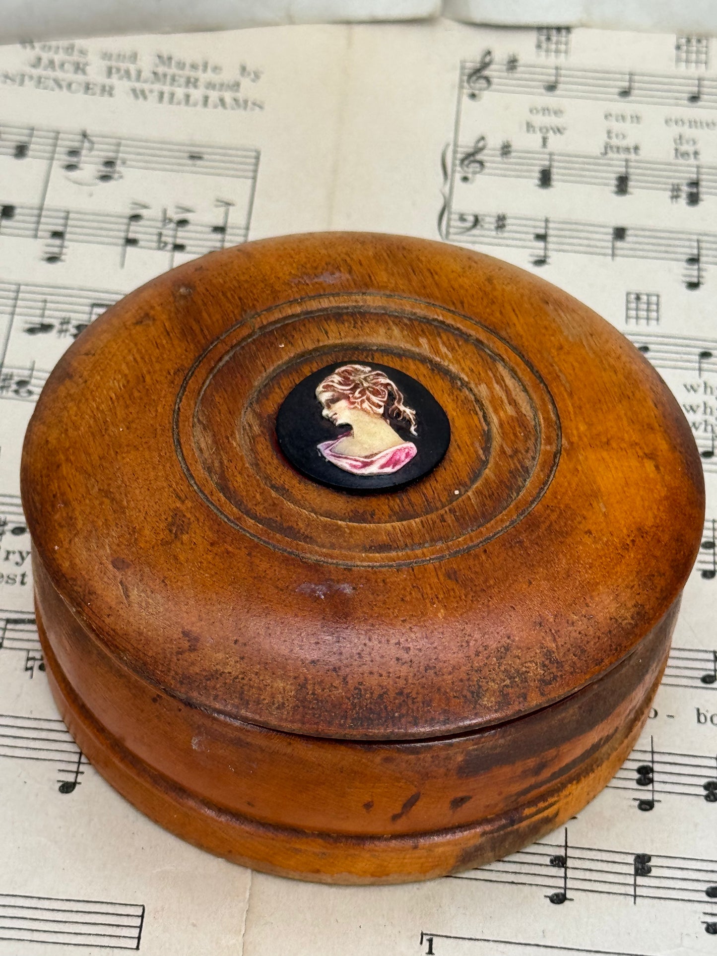 Vintage JEWELRY BOX - TREENWARE Style Wooden Box With Cameo 3.75” X 1.75”