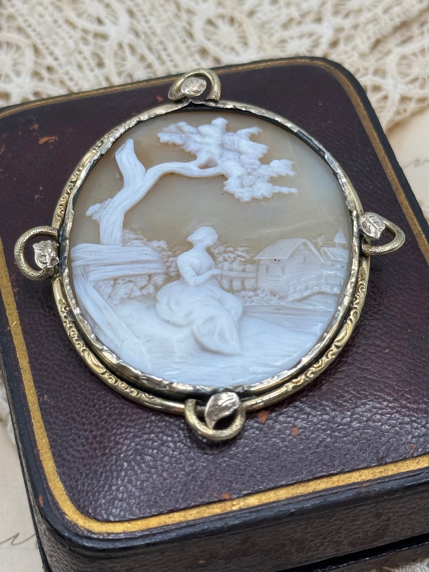 Antique Carved Cameo Rebecca At The Well Goldtone Frame AS IS‼️