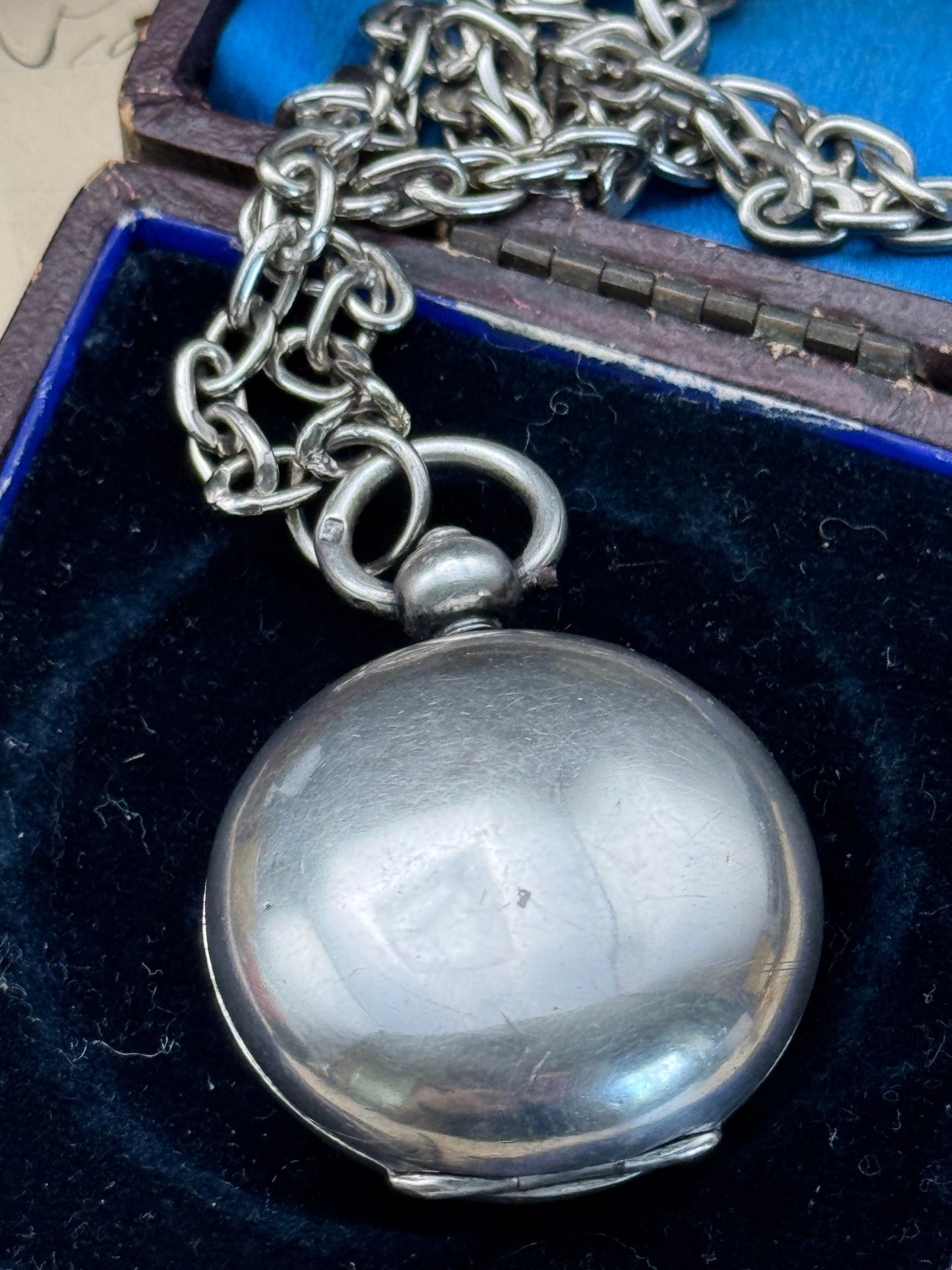 Antique Sterling Silver Single Coin Sovereign Case on 26” Chain | Birmingham | R&M