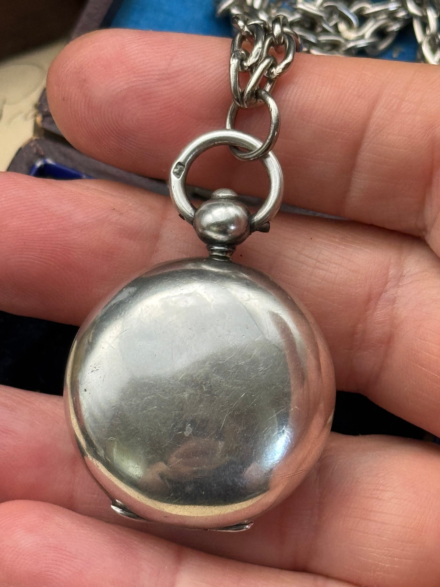 Antique Sterling Silver Single Coin Sovereign Case on 26” Chain | Birmingham | R&M
