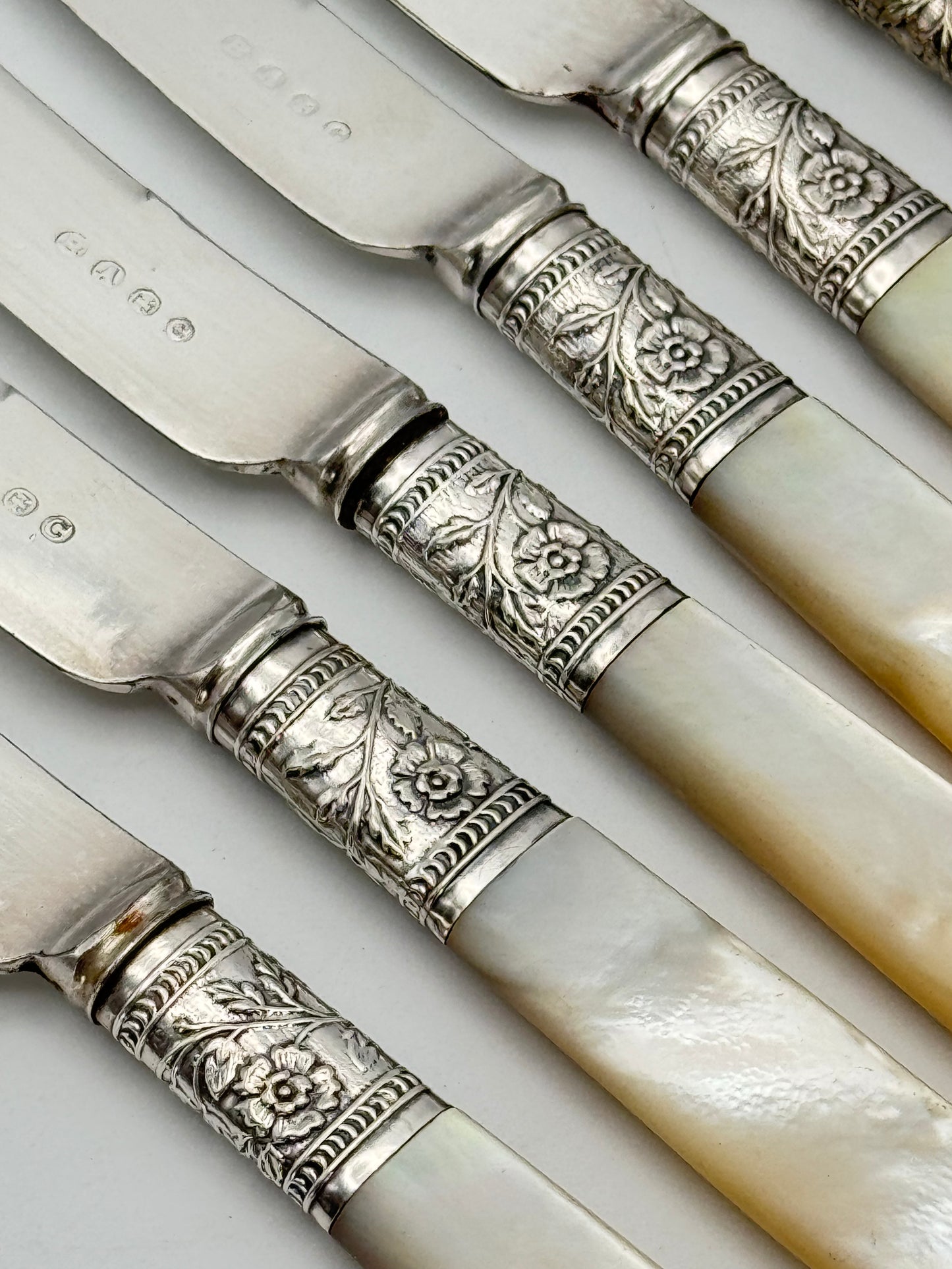 12 Antique MOTHER Of PEARL Fruit Knives Silverplate FERULE Floral Design Boxed
