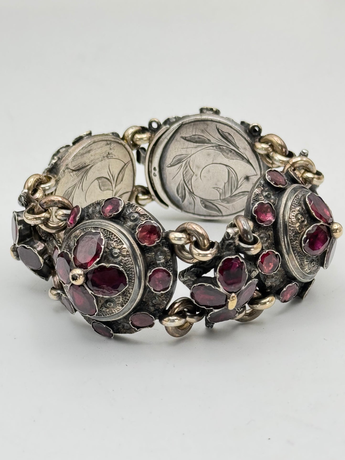 ANTIQUE GEORGIAN Repoussé Bracelet in Silver with Table Cut Garnets