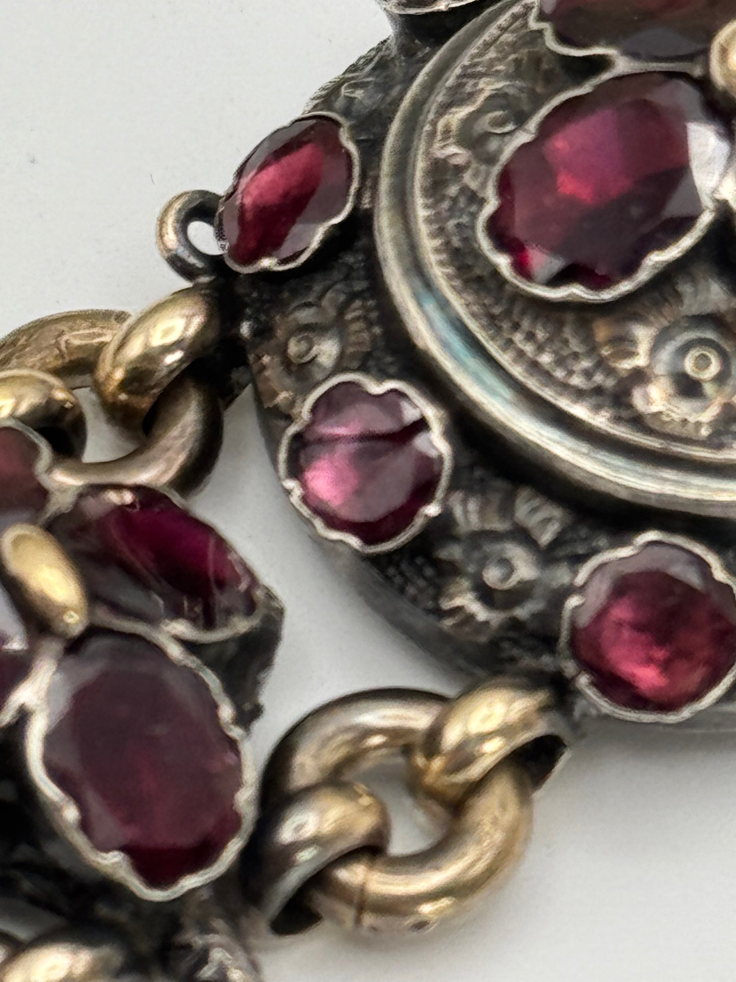 ANTIQUE GEORGIAN Repoussé Bracelet in Silver with Table Cut Garnets