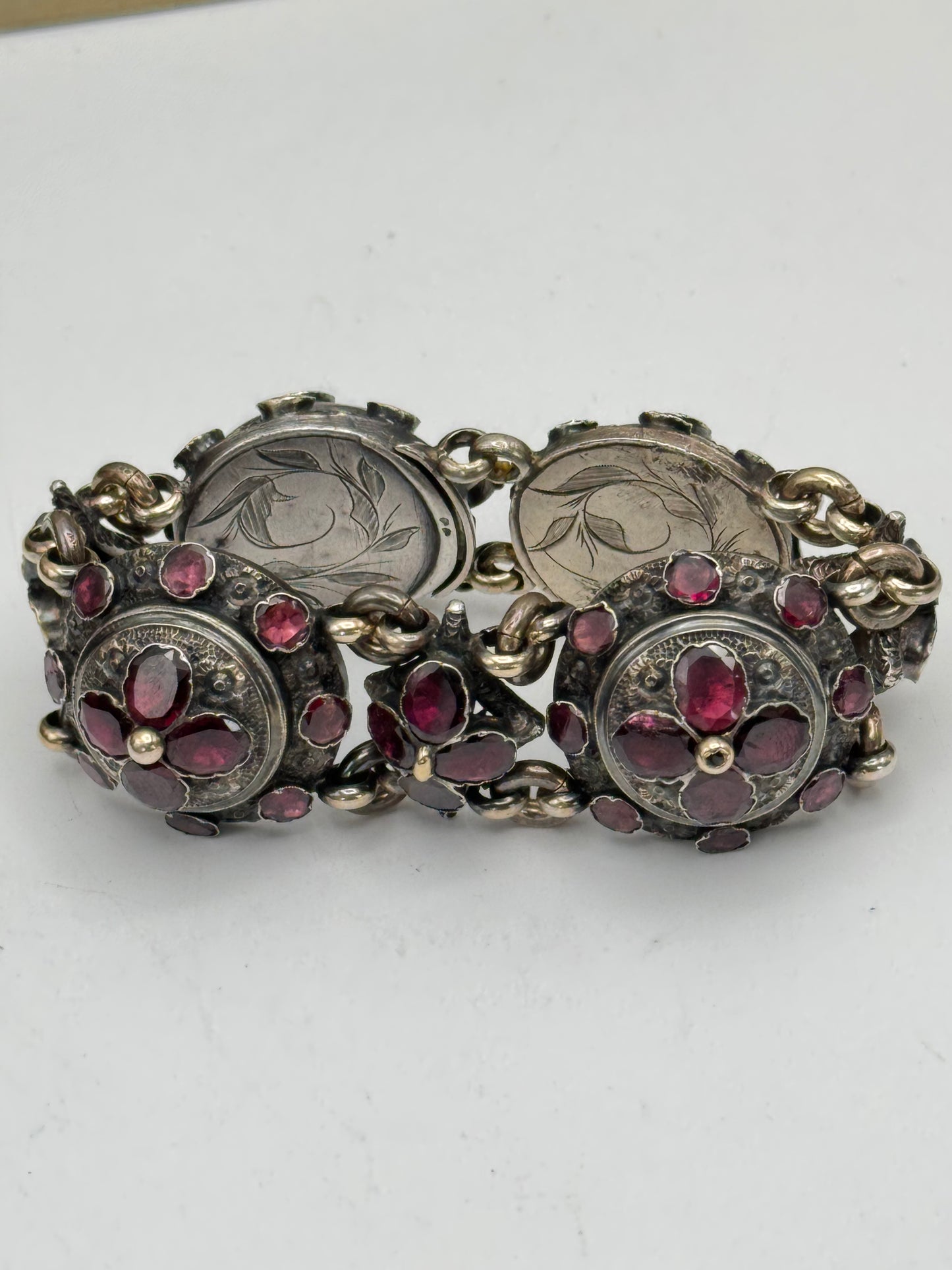 ANTIQUE GEORGIAN Repoussé Bracelet in Silver with Table Cut Garnets