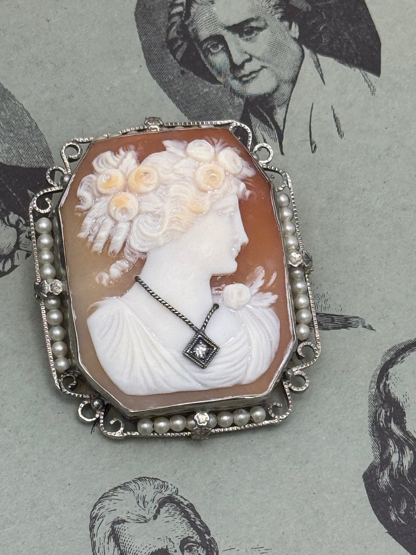 ART DECO CAMEO Habille with DIAMOND 14k WHITE GOLD BROOCH PENDANT