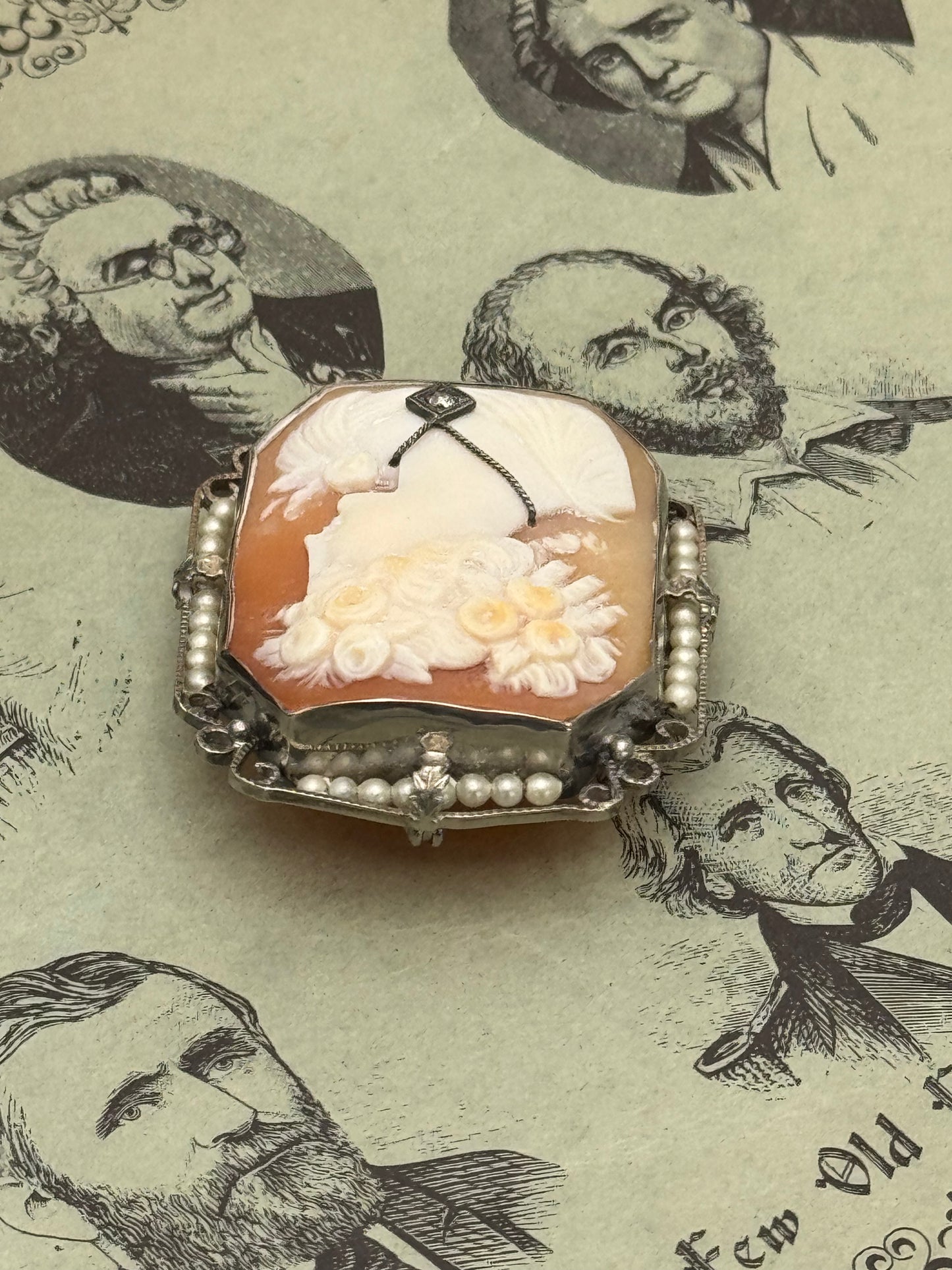 ART DECO CAMEO Habille with DIAMOND 14k WHITE GOLD BROOCH PENDANT
