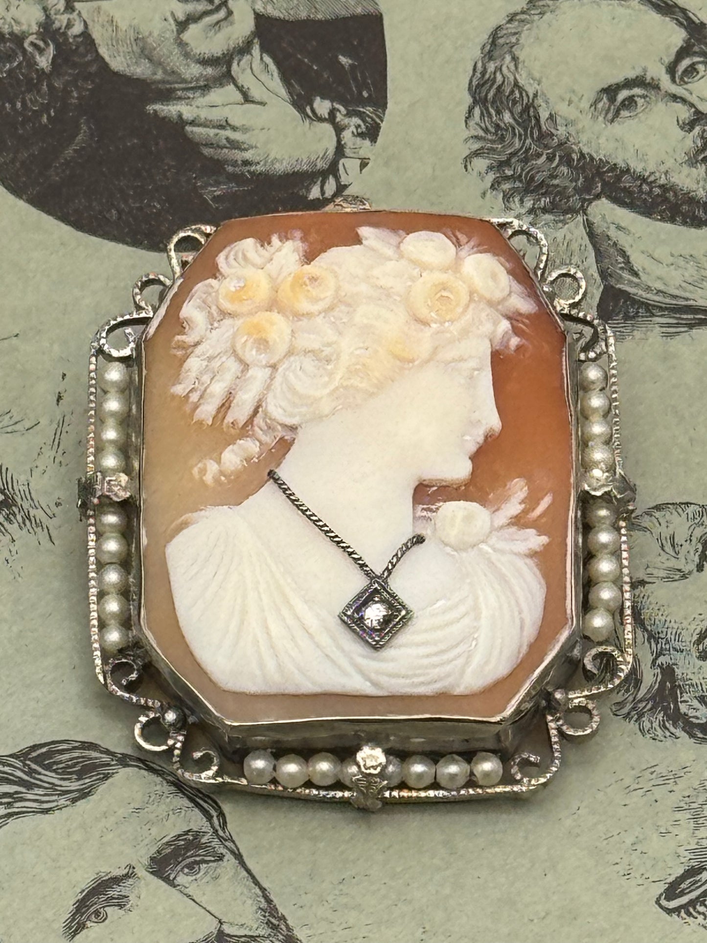 ART DECO CAMEO Habille with DIAMOND 14k WHITE GOLD BROOCH PENDANT