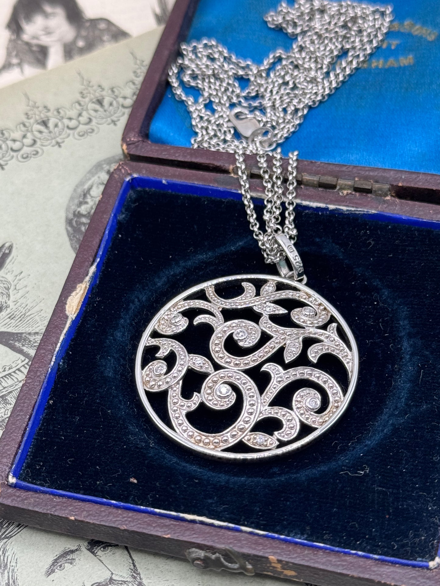 Sterling Medaillion Pendant Necklace 17”+ Diamond Accents ESTATE FIND
