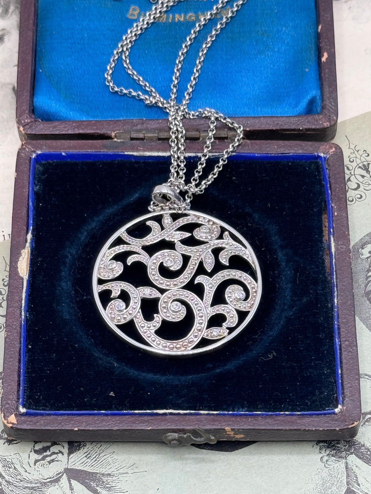 Sterling Medaillion Pendant Necklace 17”+ Diamond Accents ESTATE FIND