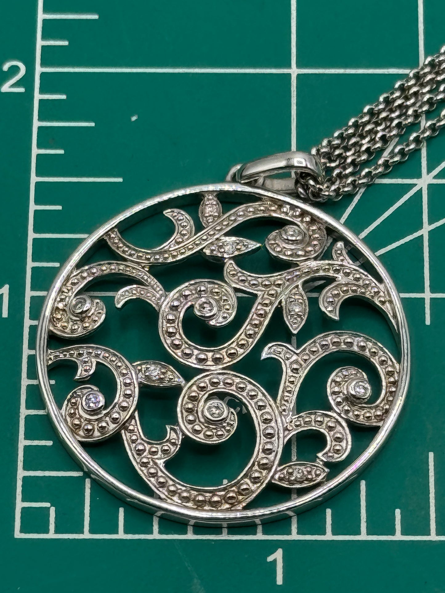Sterling Medaillion Pendant Necklace 17”+ Diamond Accents ESTATE FIND