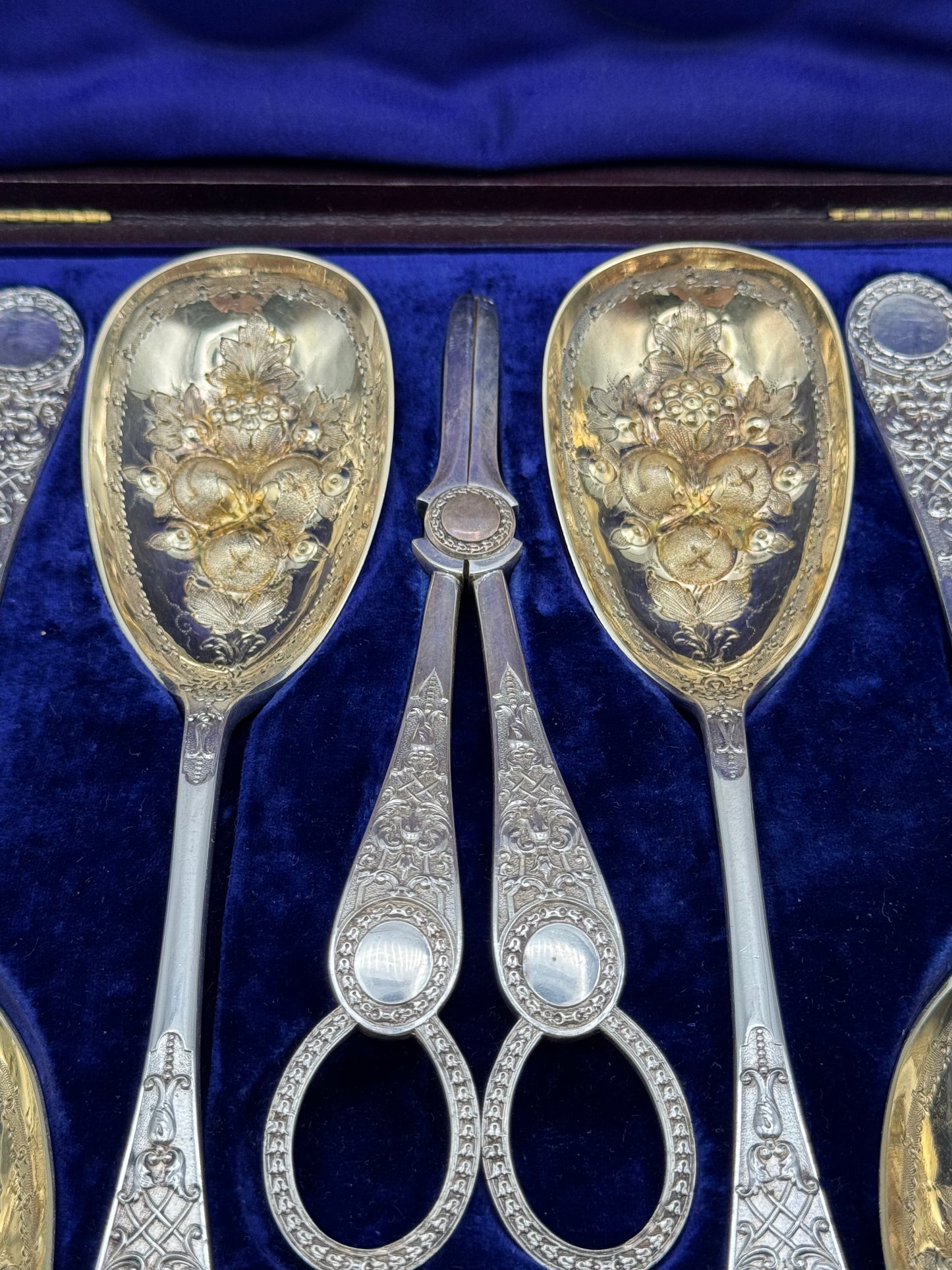 Victorian Martin Hall & Co. Silver Plate 7 Piece Dessert Set in Leather Case 1868 “Kite Mark”