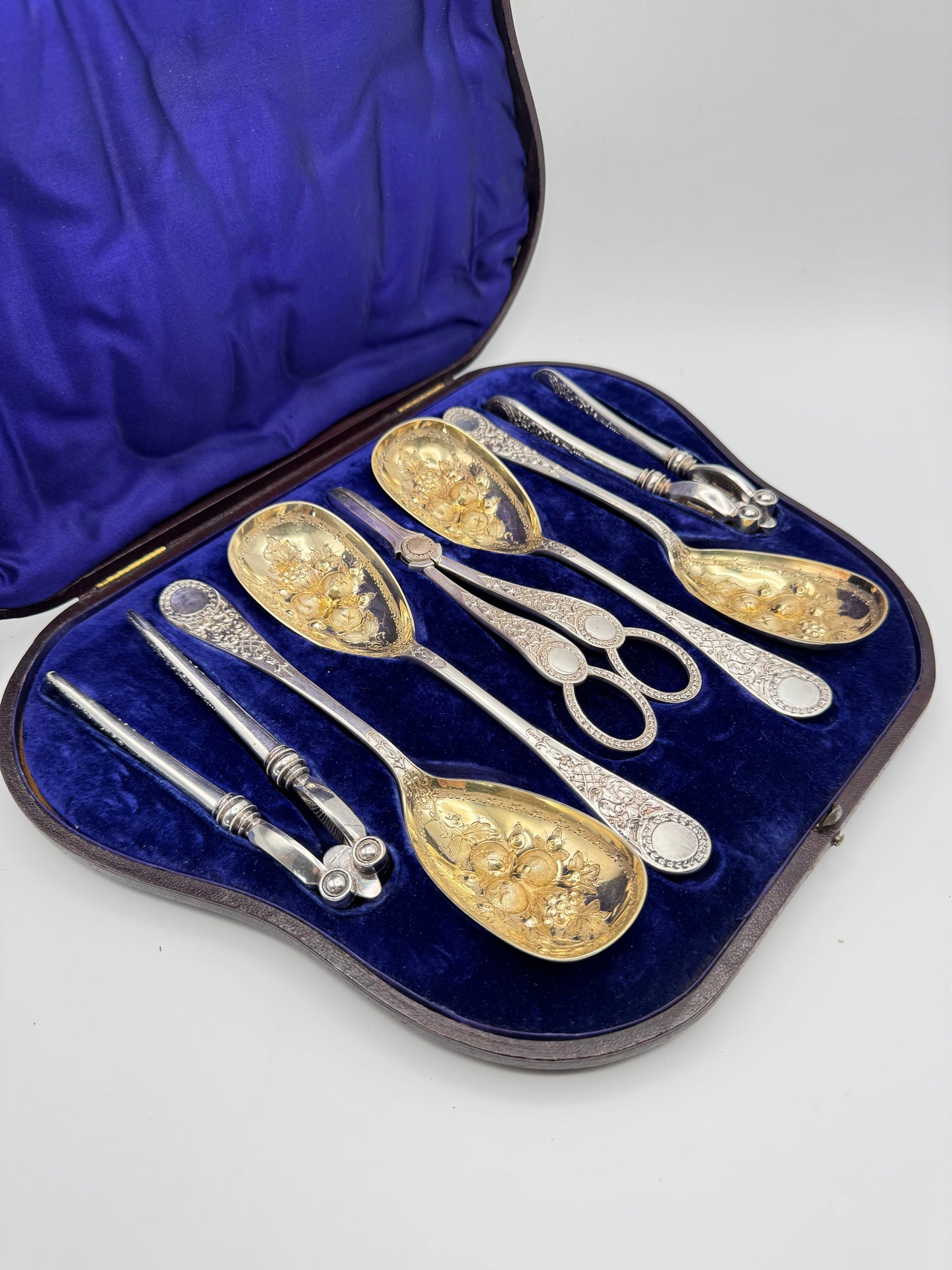 Victorian Martin Hall & Co. Silver Plate 7 Piece Dessert Set in Leather Case 1868 “Kite Mark”