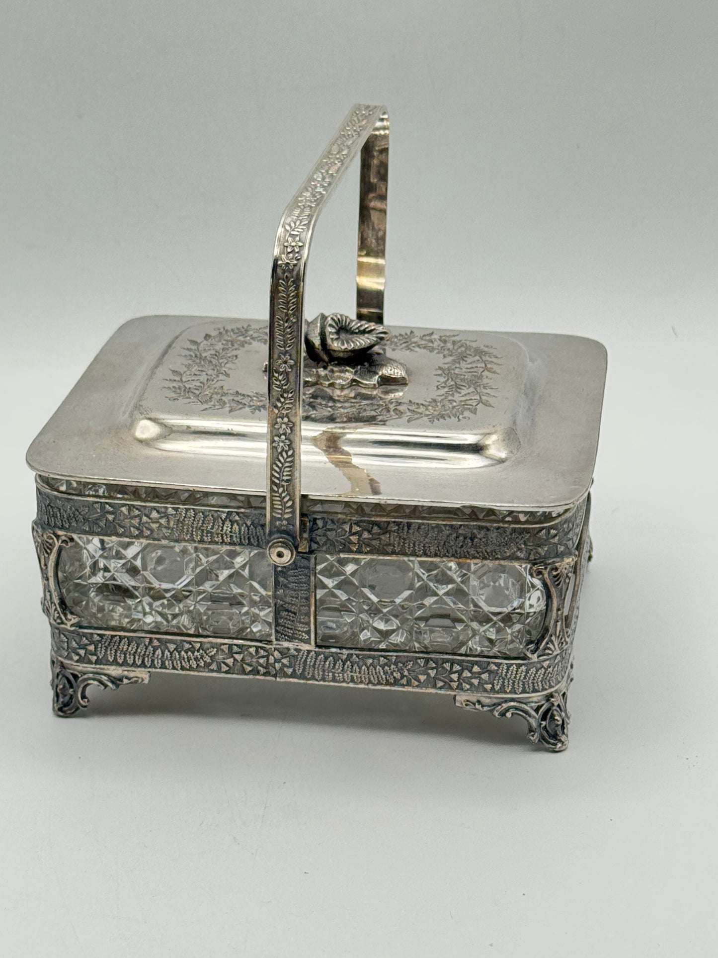 Antique Silverplate Sardine Server WALKER HALL Sheffield Shell Lid W/Handle