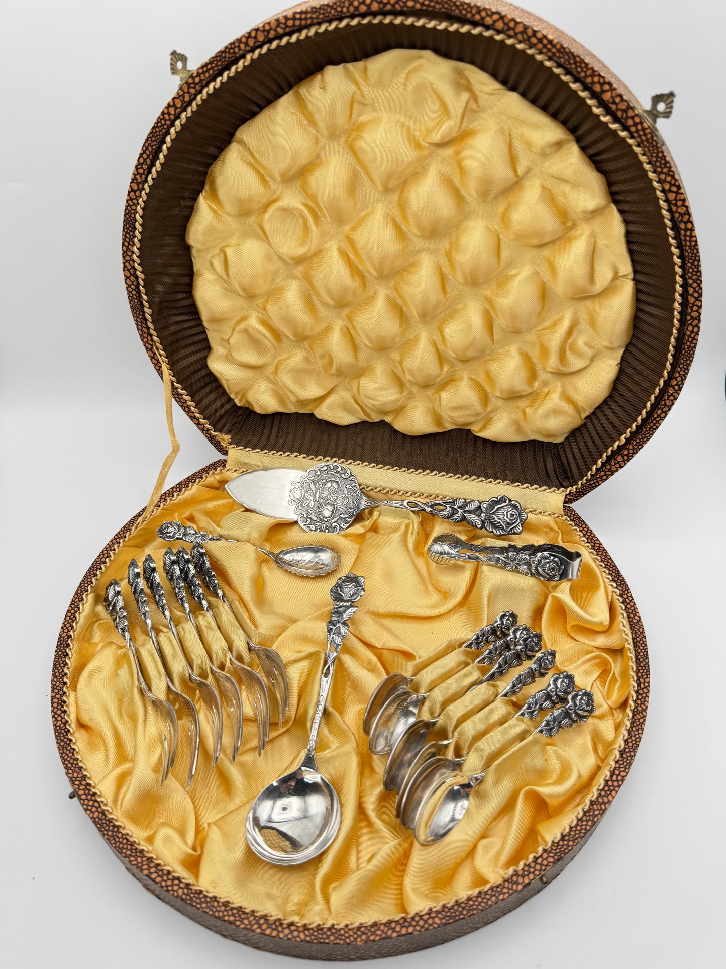 Vintage Hildesheimer Rose 16pc Dessert Set 100 Silver Original Box