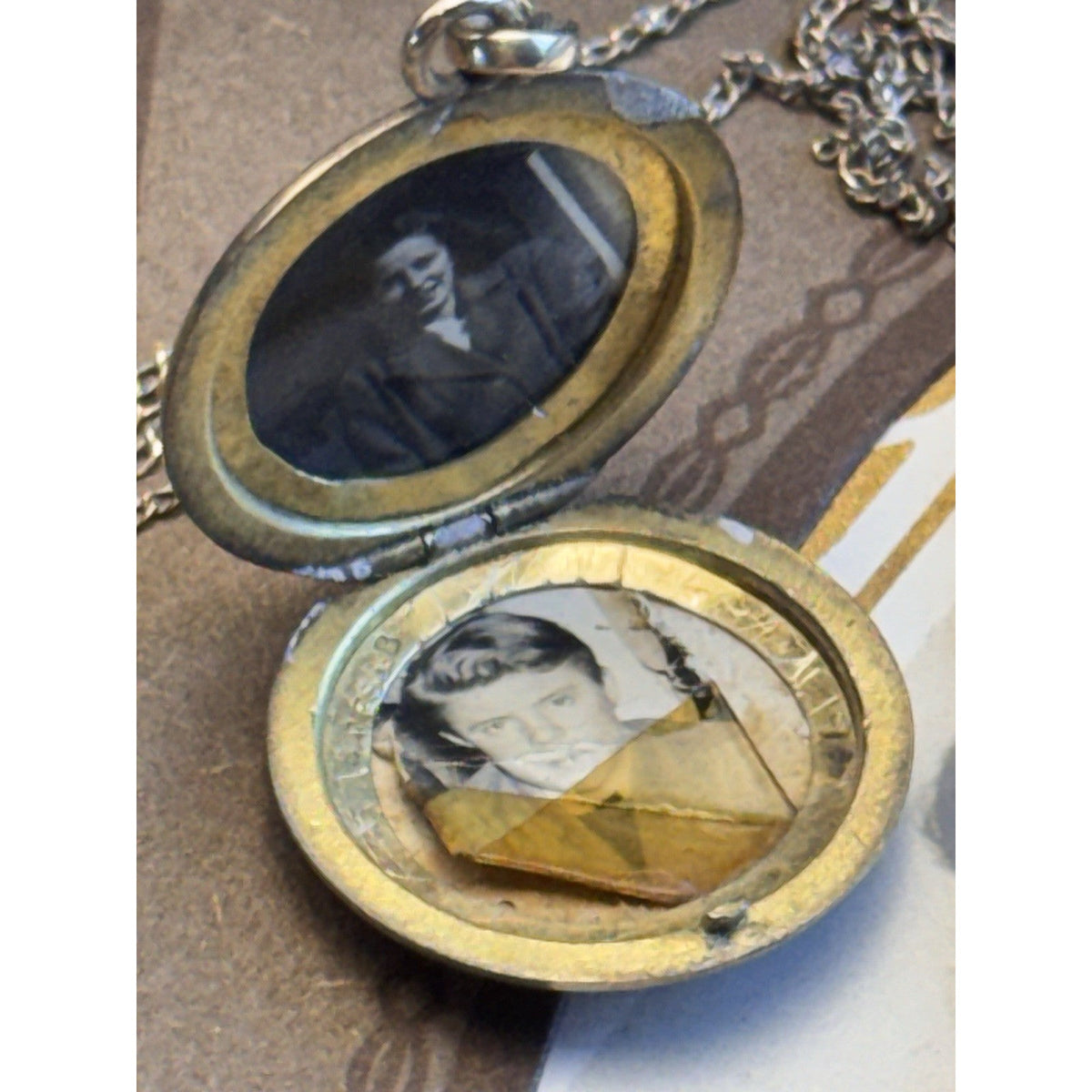 Gold-Filled Round Photo Locket Necklace Floral Heart JOYCE 19”